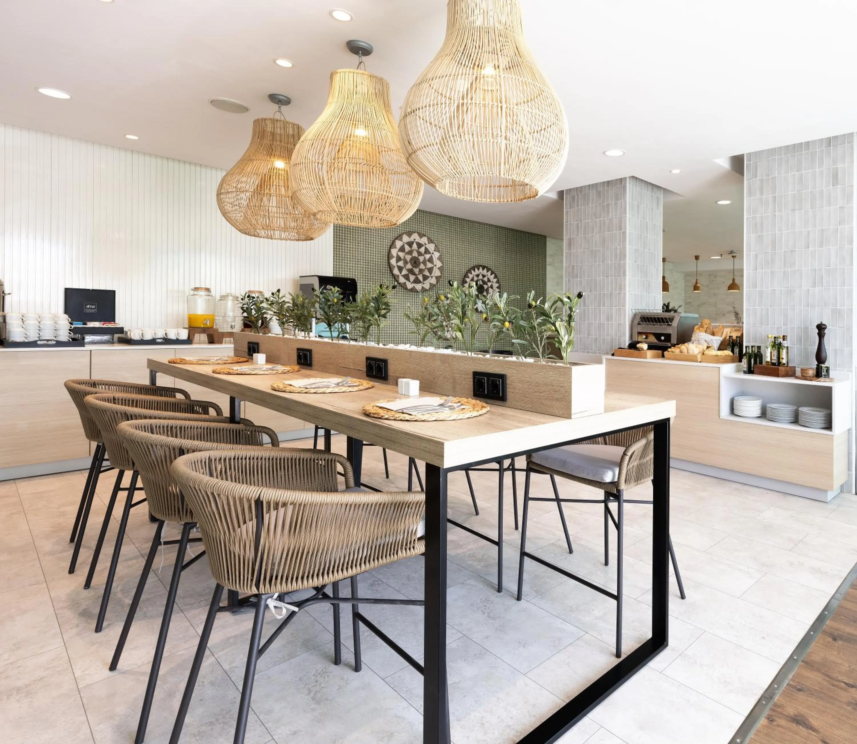 Restaurant/places to eat in Hotel Málaga Alameda Centro Affiliated by Meliá