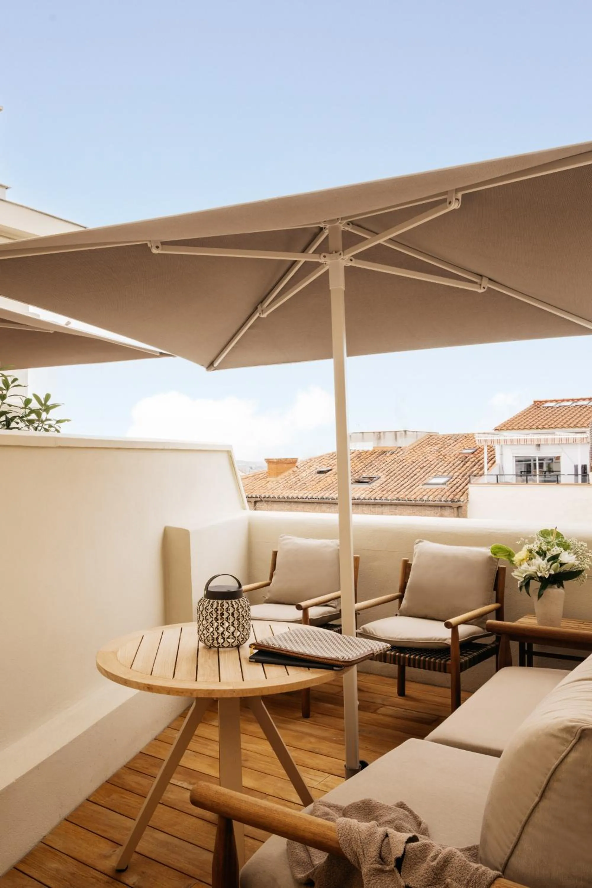 Bed in Hotel Madrid Atocha, Affiliated by Meli