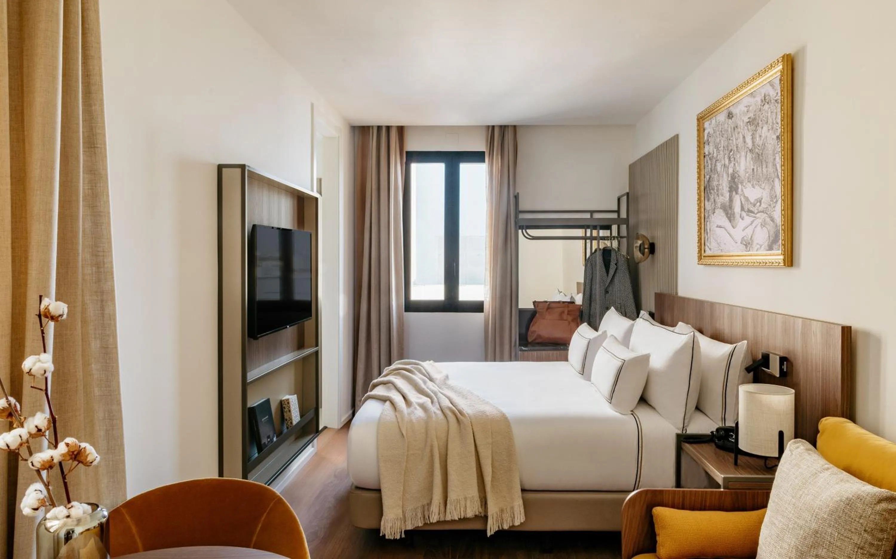 Bed in Hotel Madrid Atocha, Affiliated by Meli