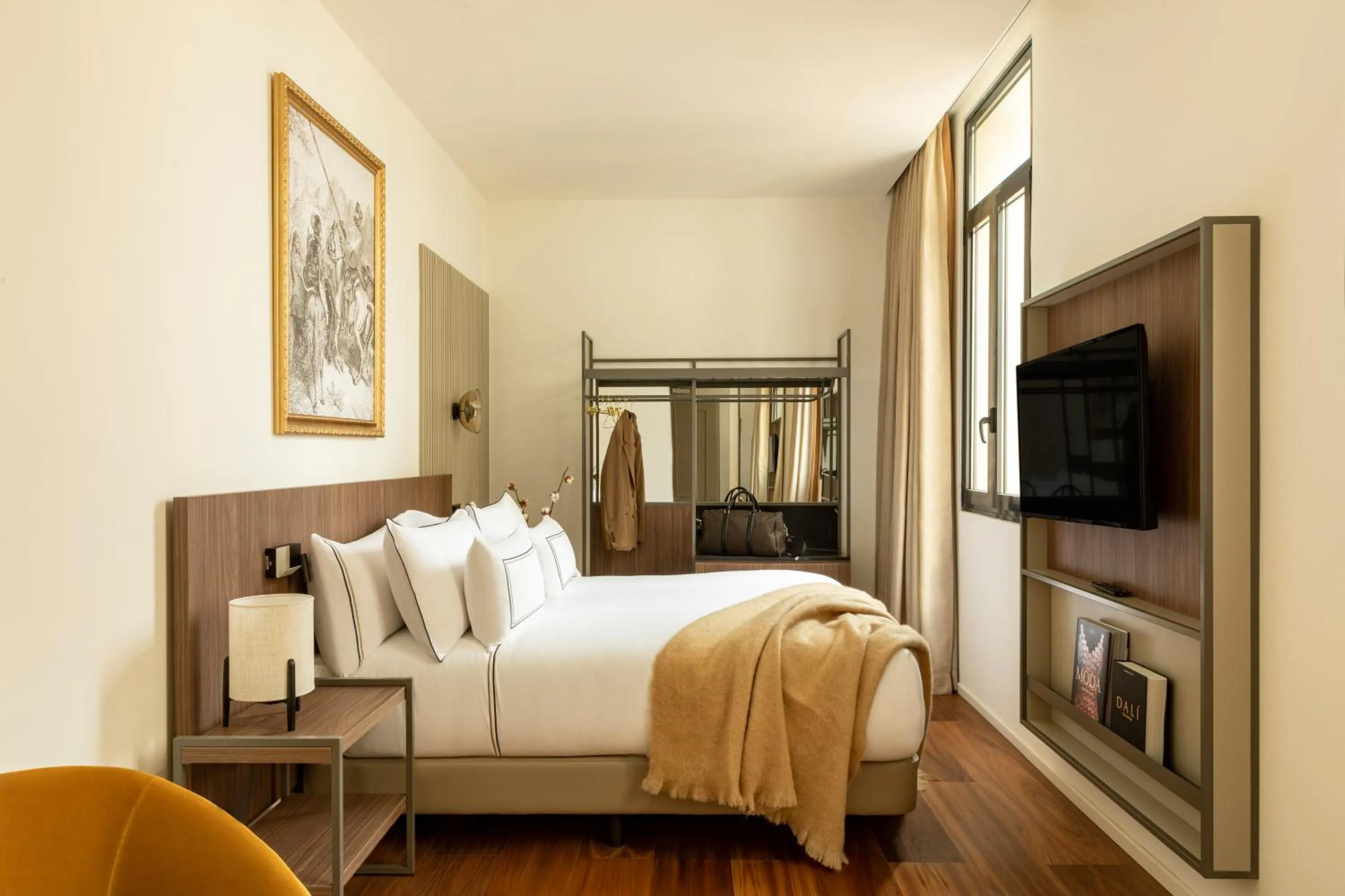 Bed in Hotel Madrid Atocha, Affiliated by Meli