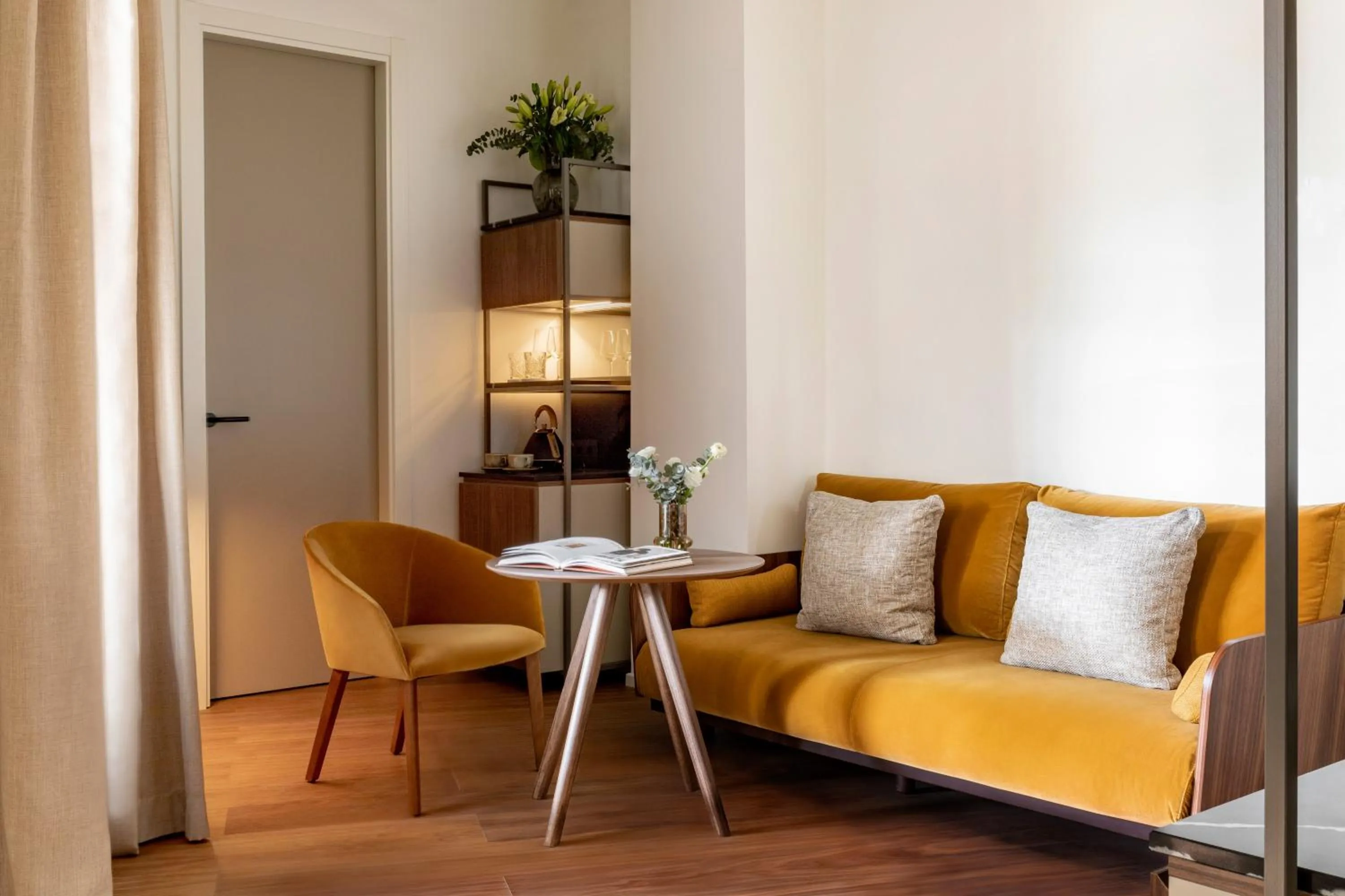 Seating Area in Hotel Madrid Atocha, Affiliated by Meli