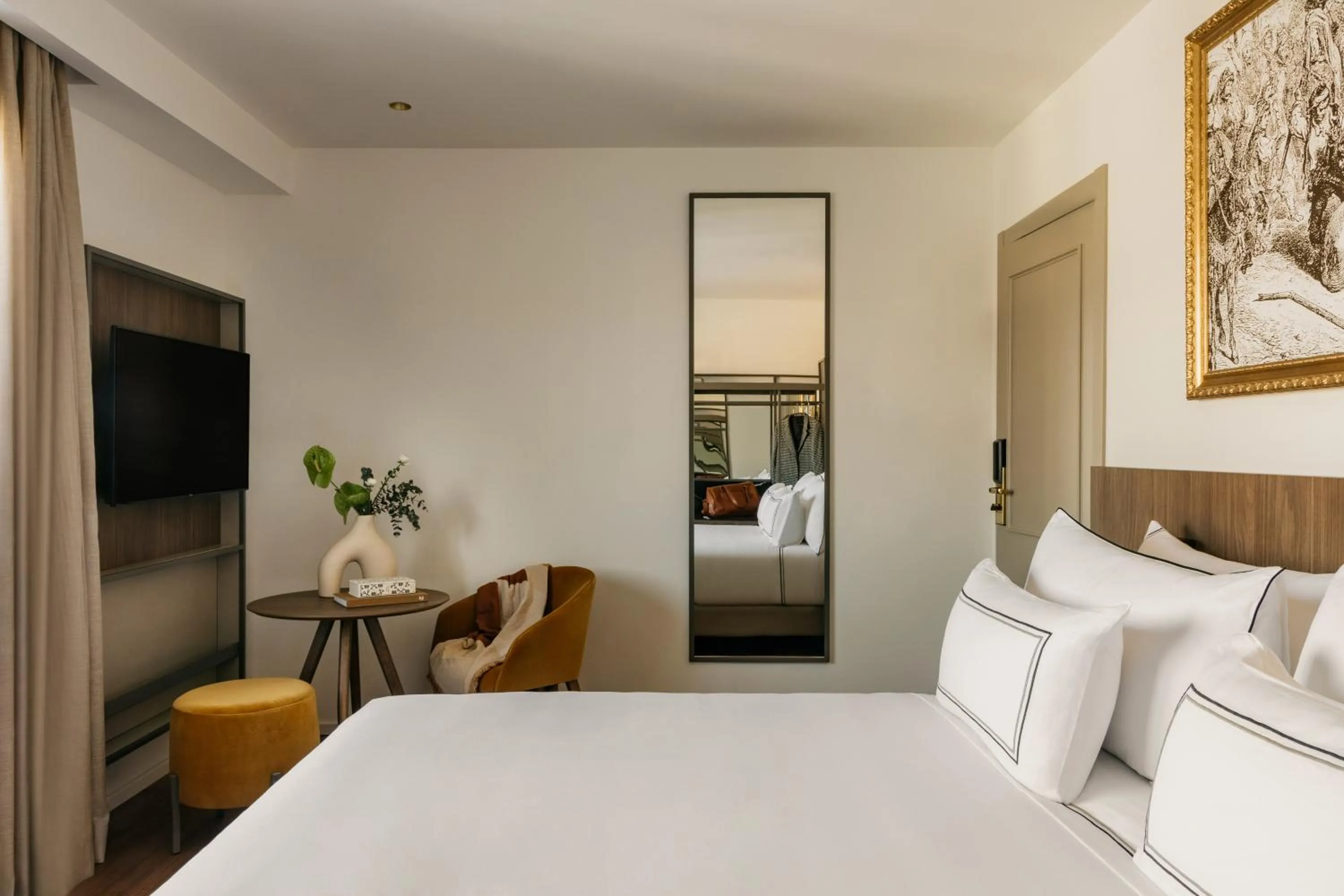 Bed in Hotel Madrid Atocha, Affiliated by Meli