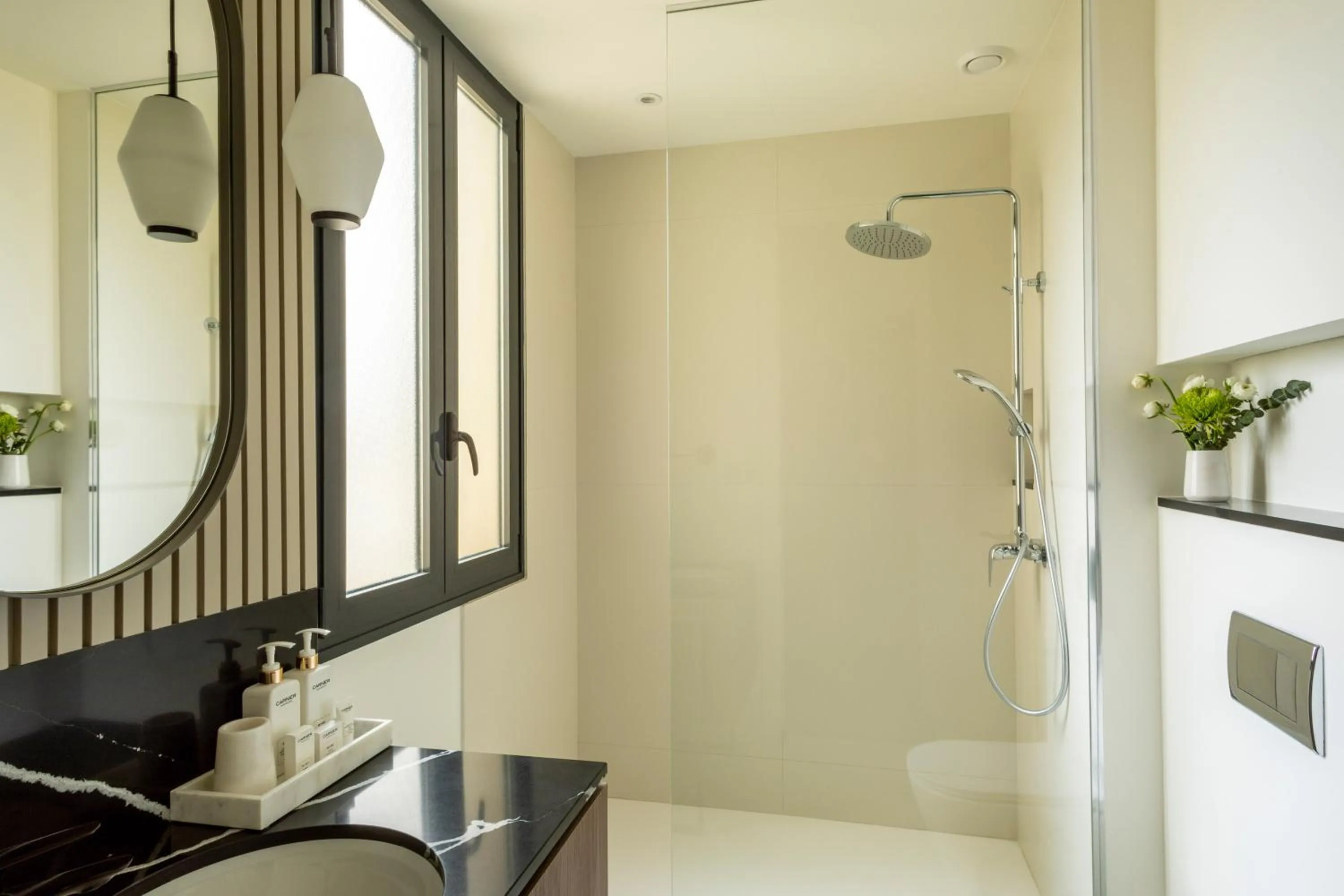 Bathroom in Hotel Madrid Atocha, Affiliated by Meli