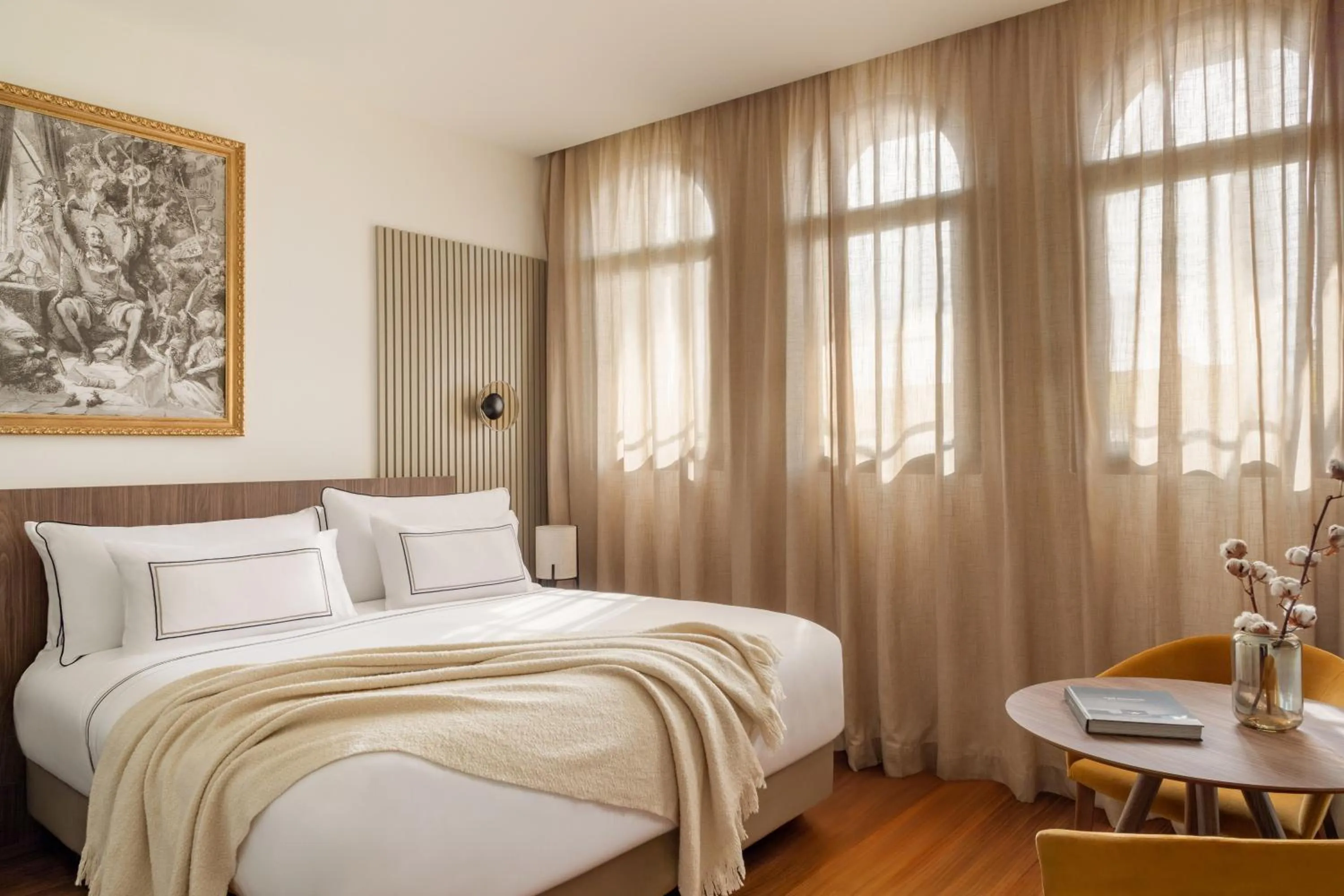 Bed in Hotel Madrid Atocha, Affiliated by Meli