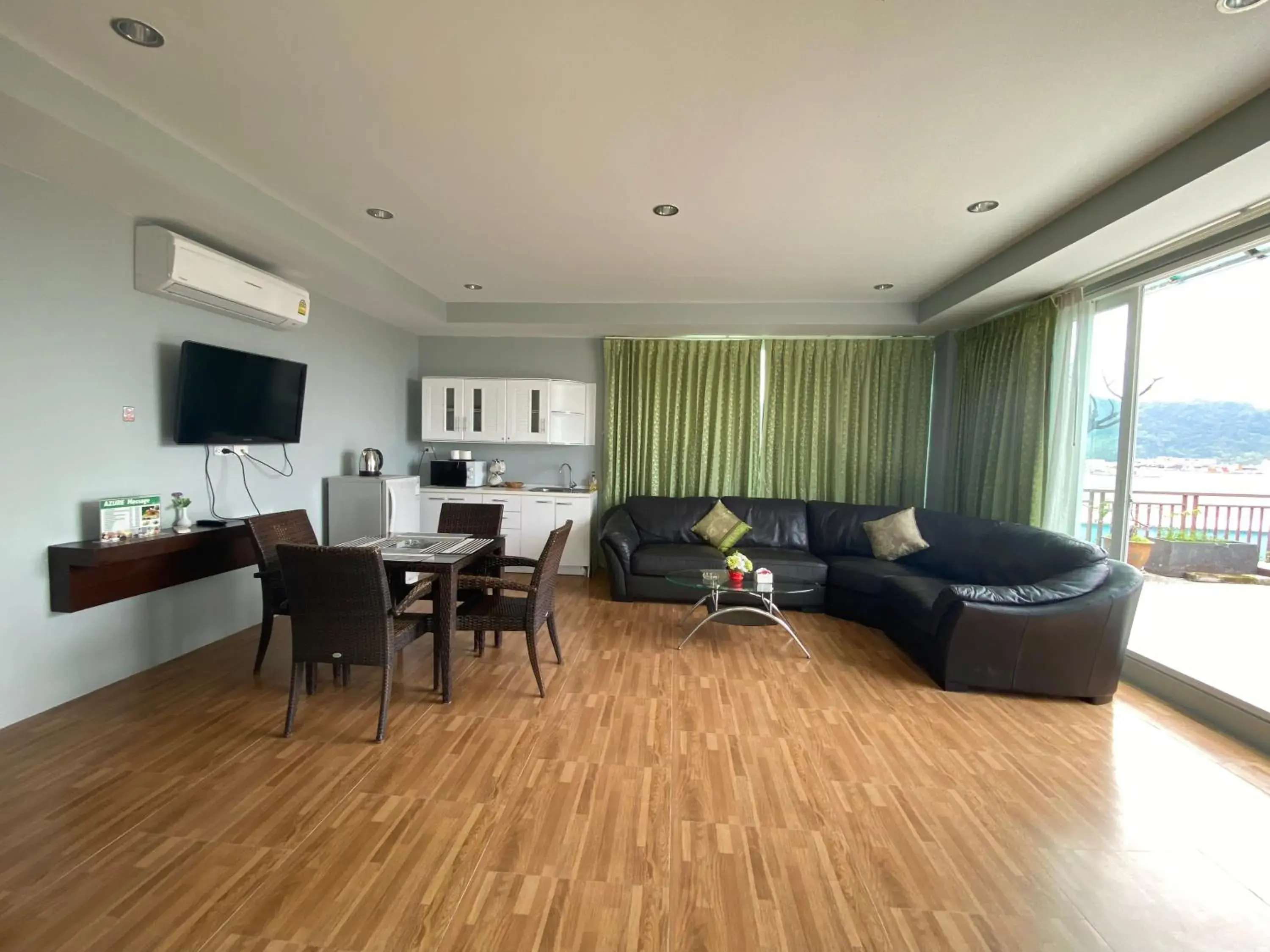 Junior Suite with Pool View in 77 Patong Hotel & Spa Junior Suite with Pool View in 77 Patong Hotel & Spa