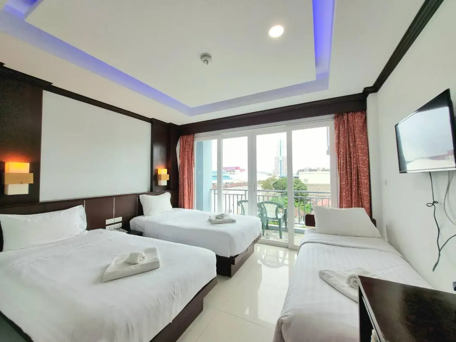 Deluxe Family Room in 77 Patong Hotel & Spa Deluxe Family Room in 77 Patong Hotel & Spa