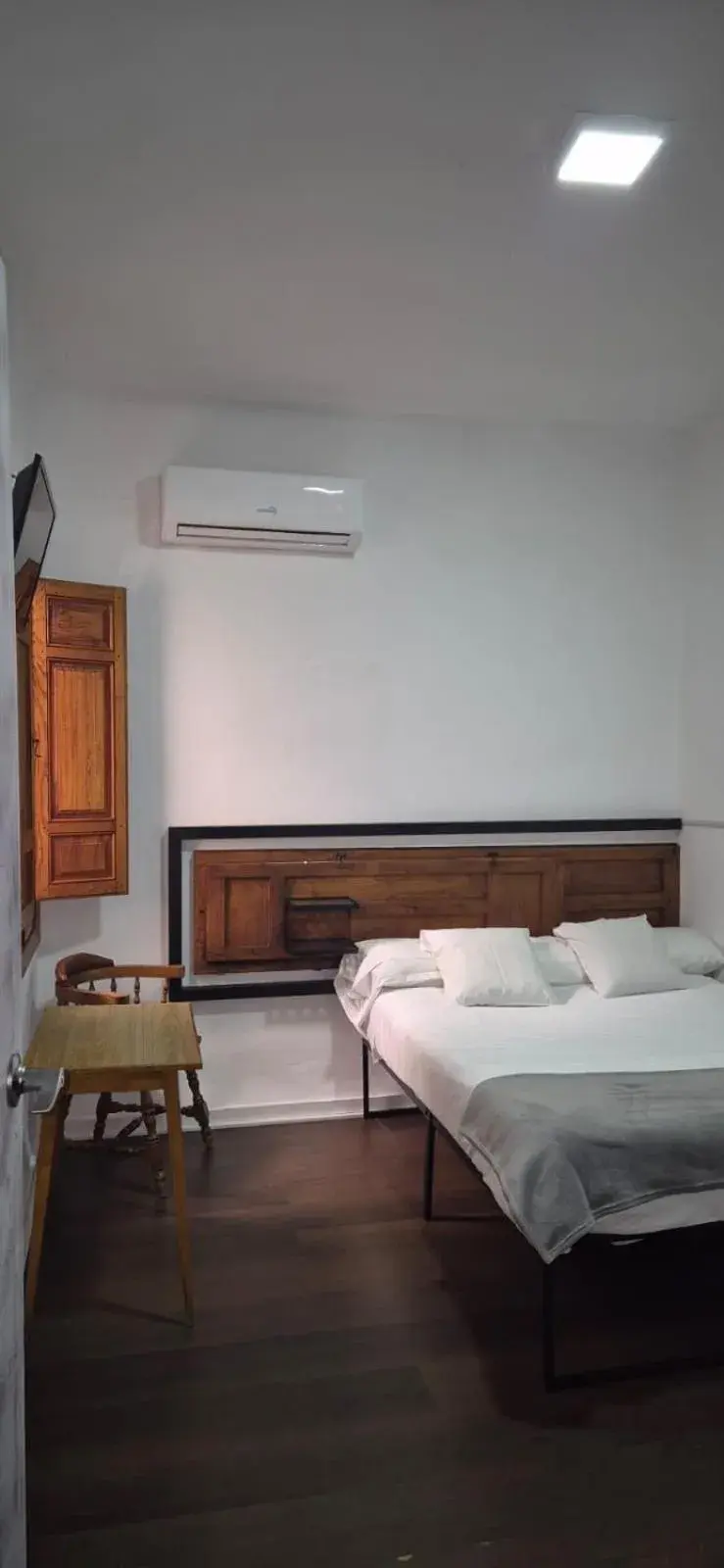 Standard Single Room - No pets in Hotel Lanjaron Standard Single Room - No pets in Hotel Lanjaron