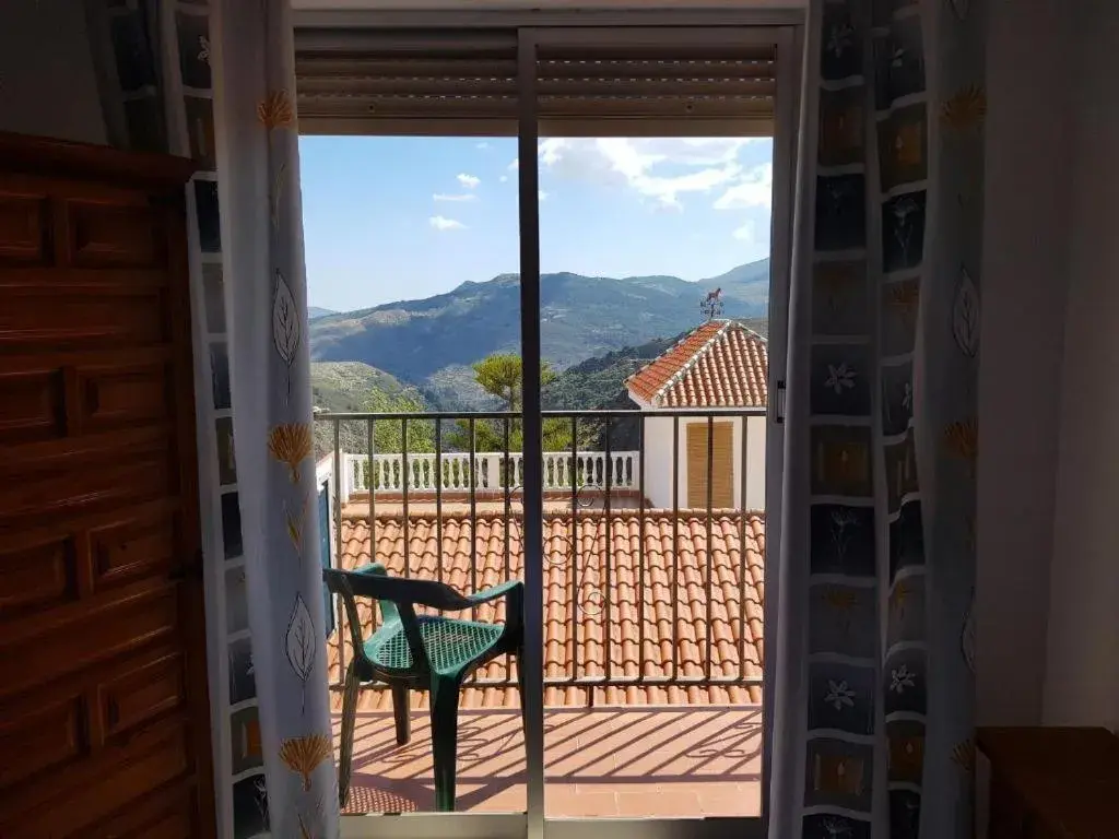 Twin Room in Hotel Lanjaron Twin Room in Hotel Lanjaron