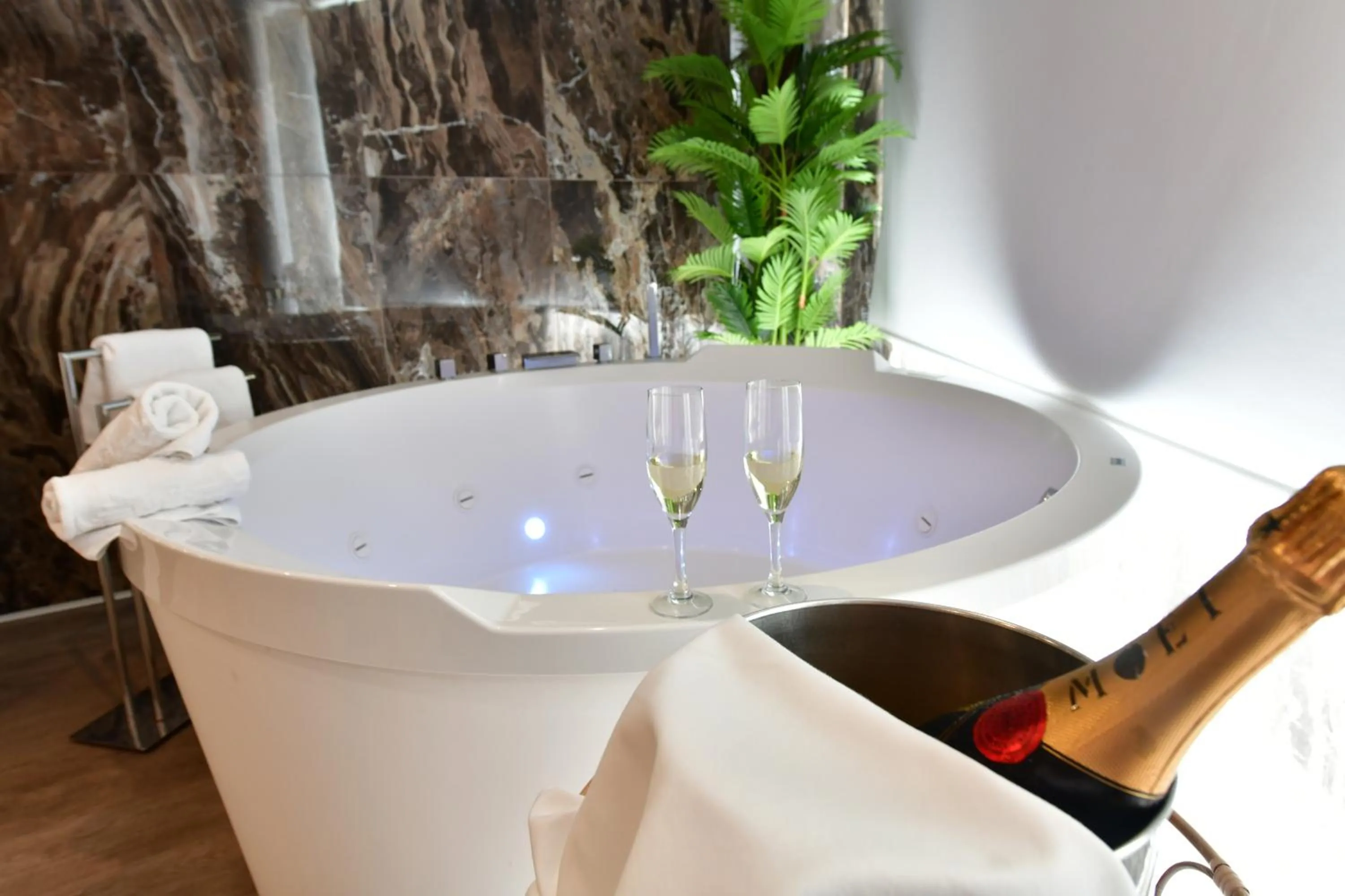 Hotel Salobreña Suites