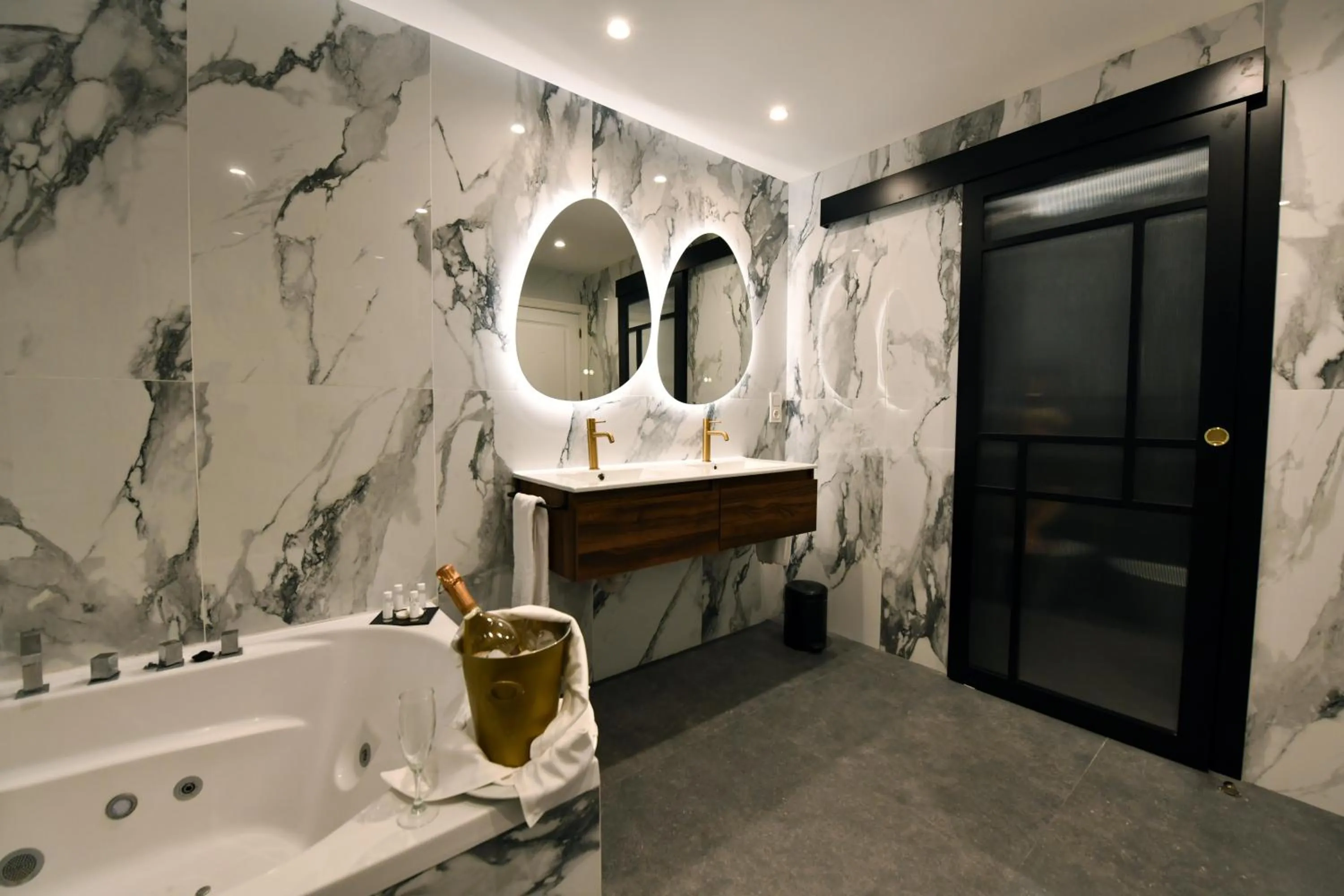 Hotel Salobreña Suites