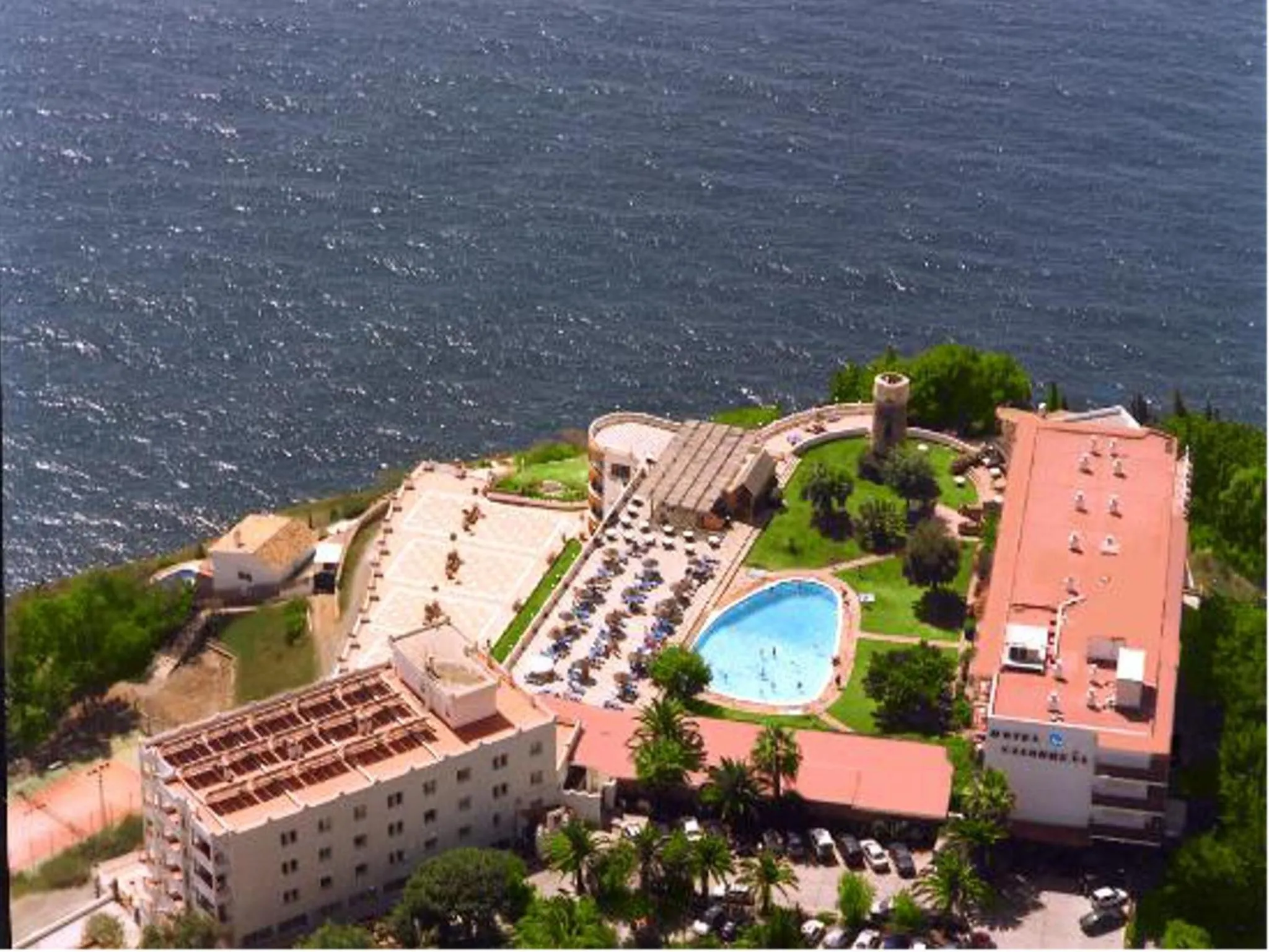 Area and facilities in Hotel Salobreña Suites