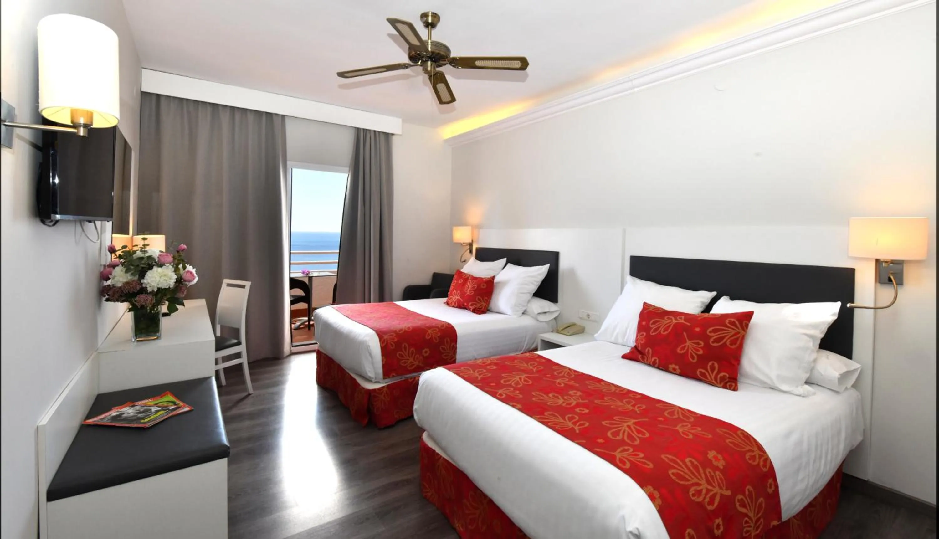 Bed in Hotel Salobreña Suites