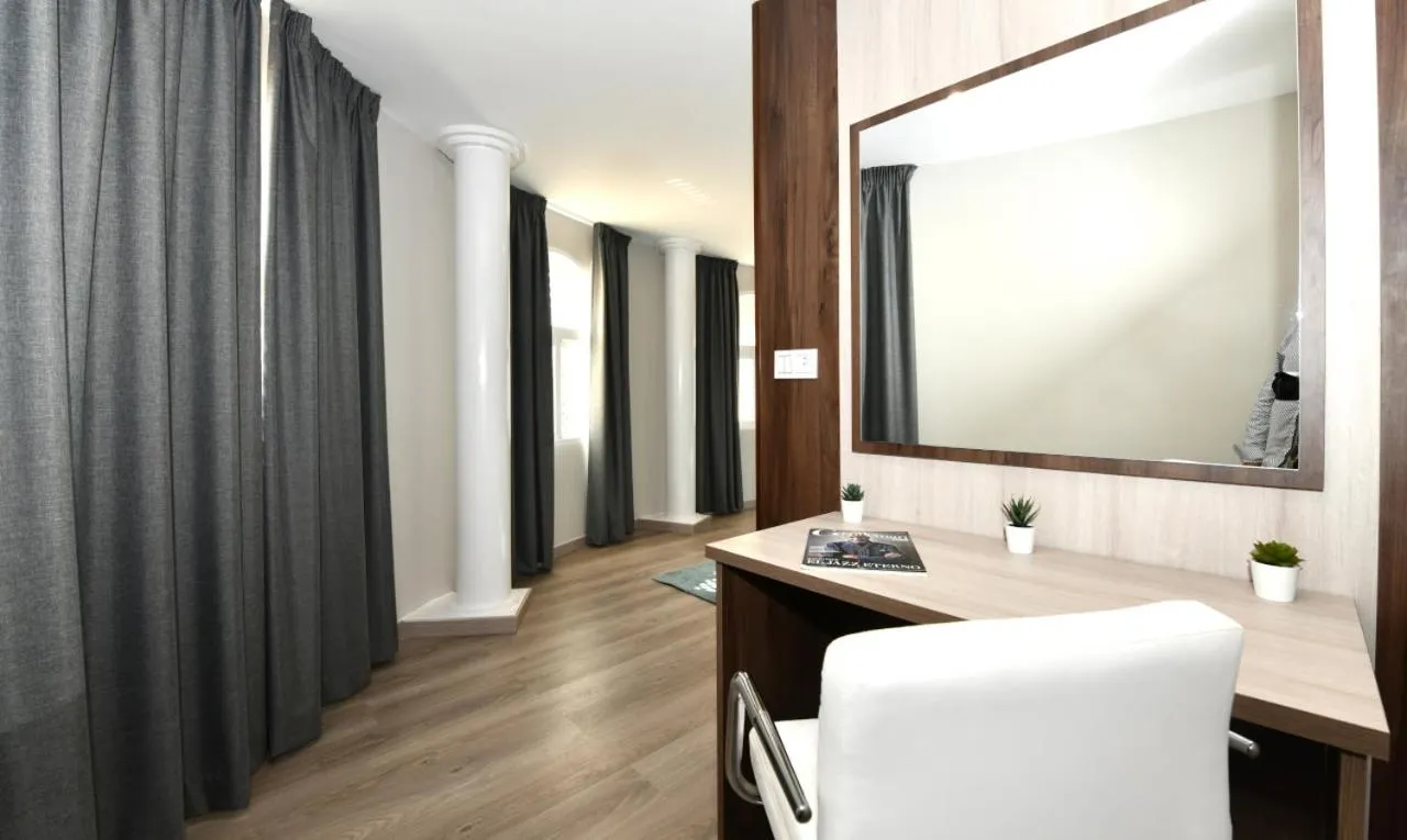 Hotel Salobreña Suites