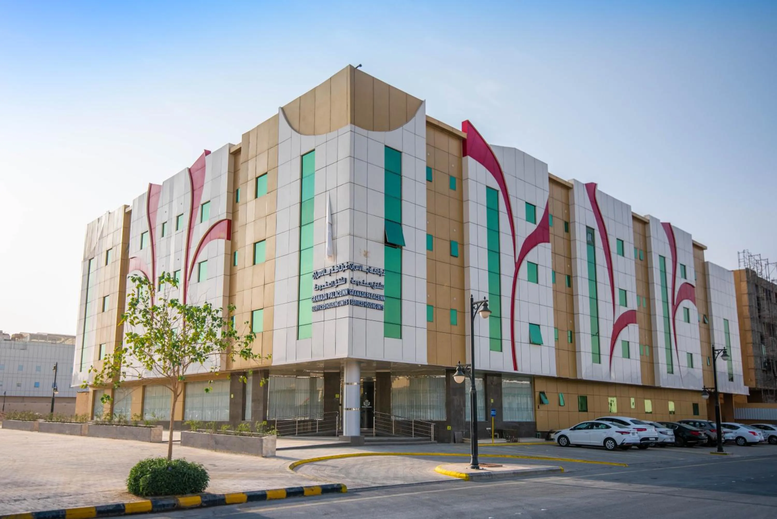 Property building in غرناطة بالاس ان للشقق المخدومة