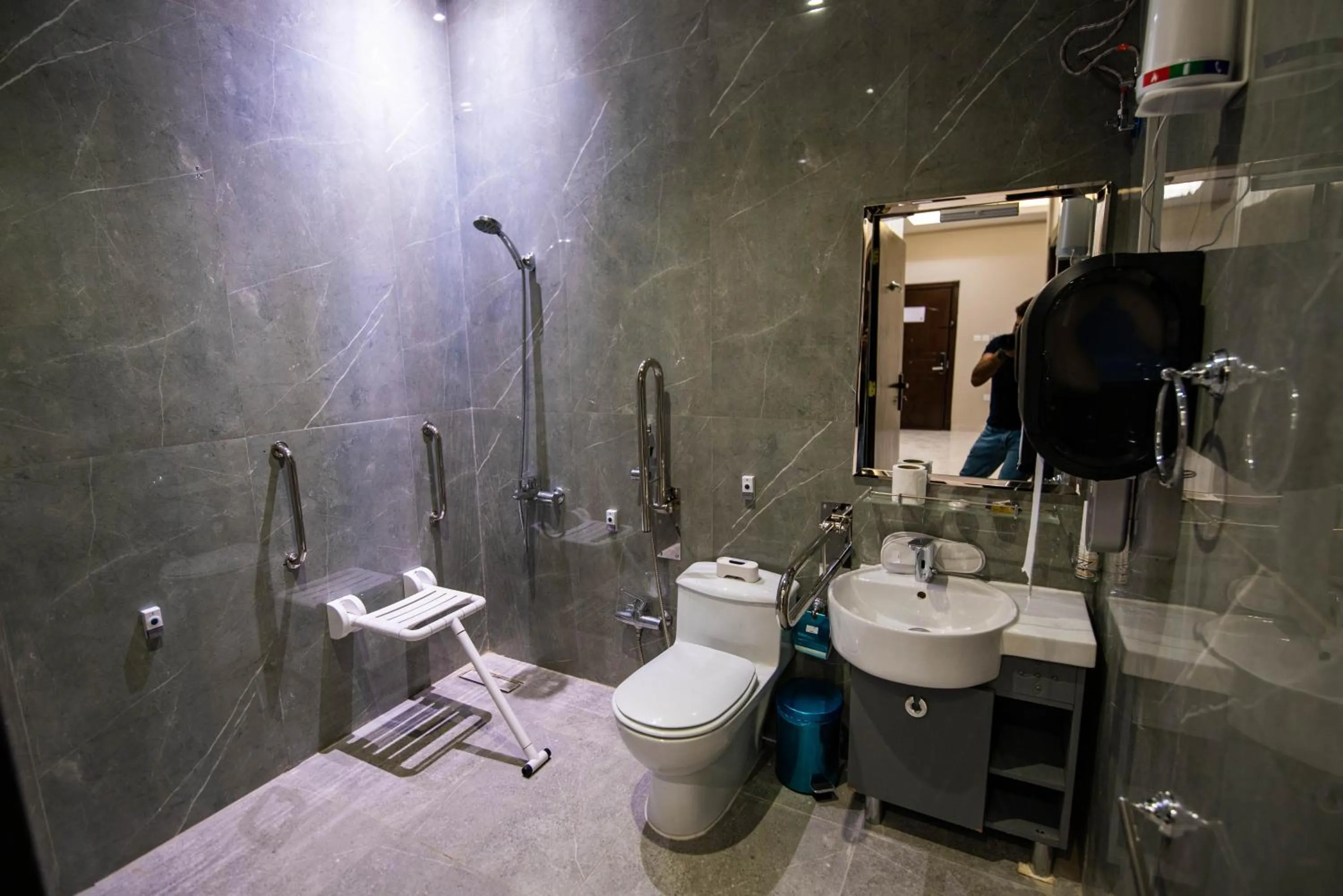 Bathroom in غرناطة بالاس ان للشقق المخدومة