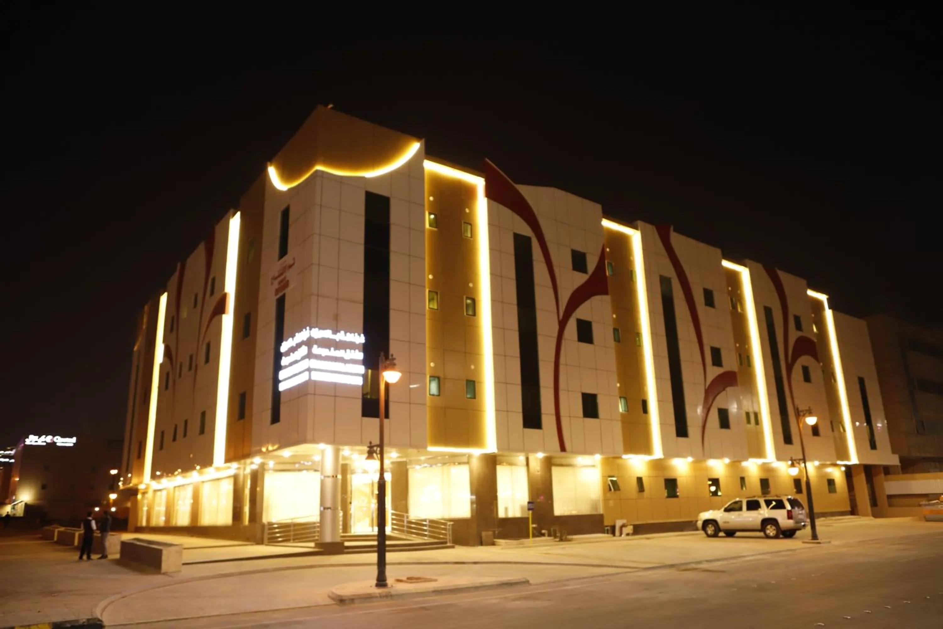Property building in غرناطة بالاس ان للشقق المخدومة