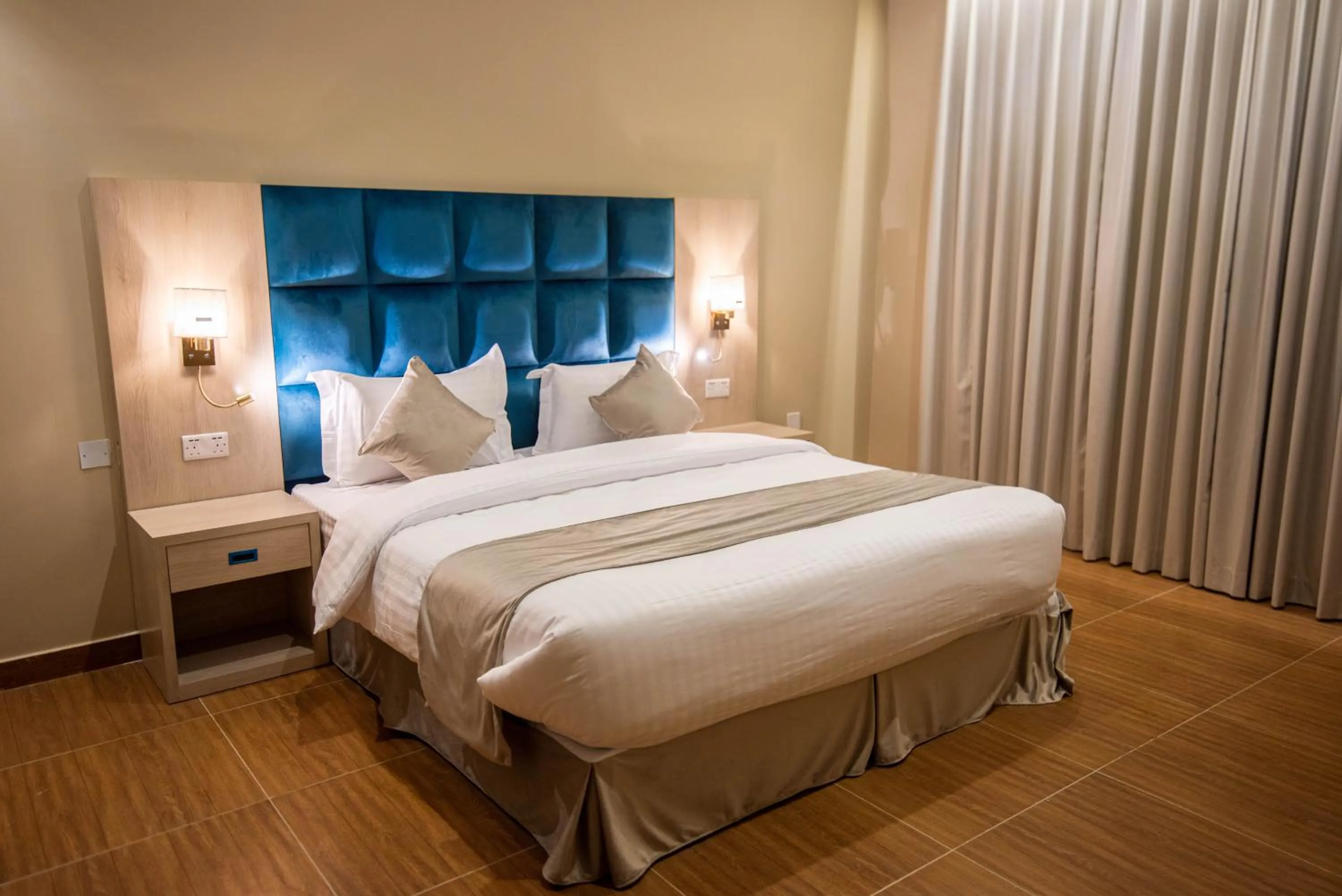 Bedroom, Bed in غرناطة بالاس ان للشقق المخدومة