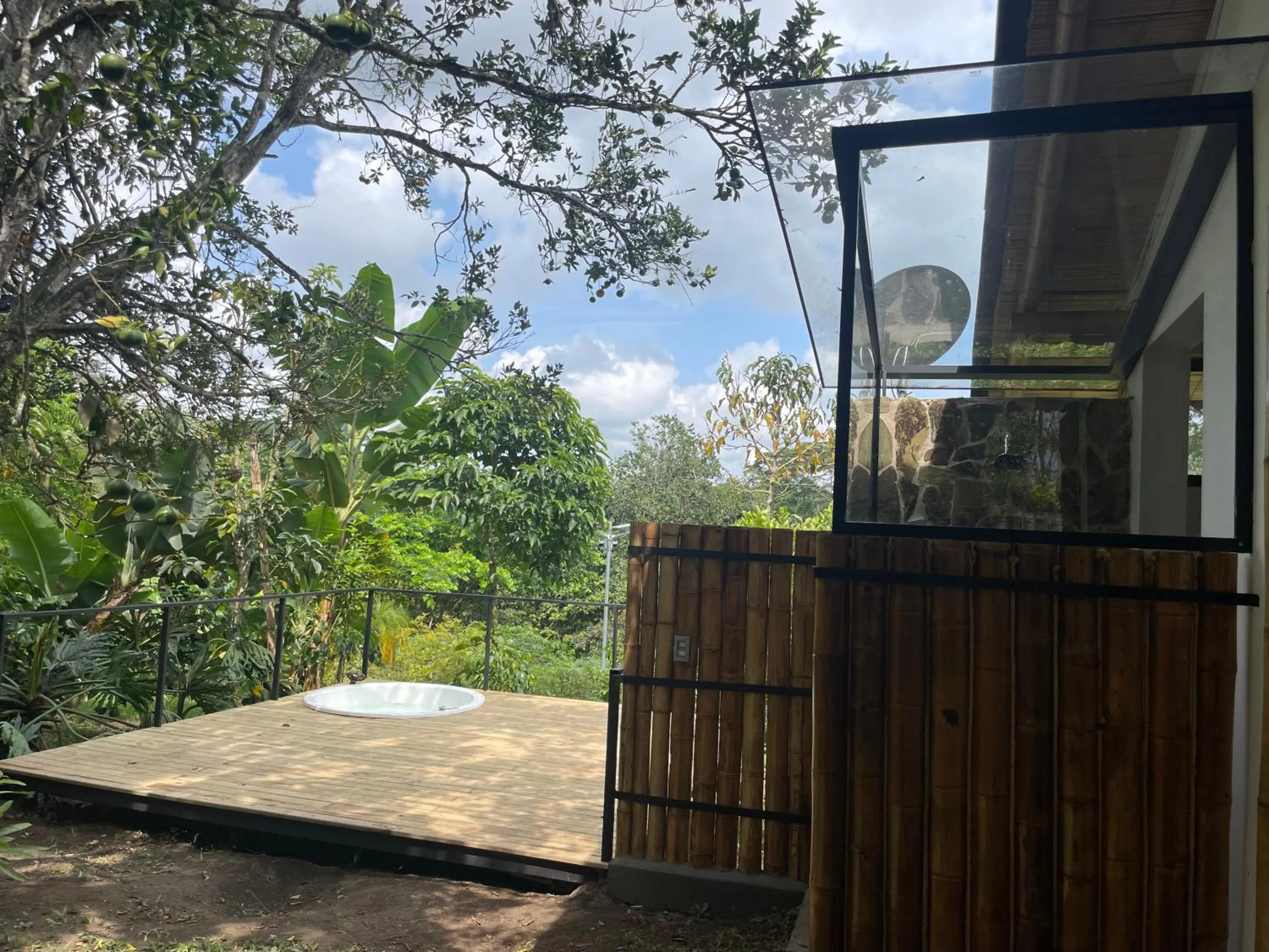 Garden view in Ecohotel Alma