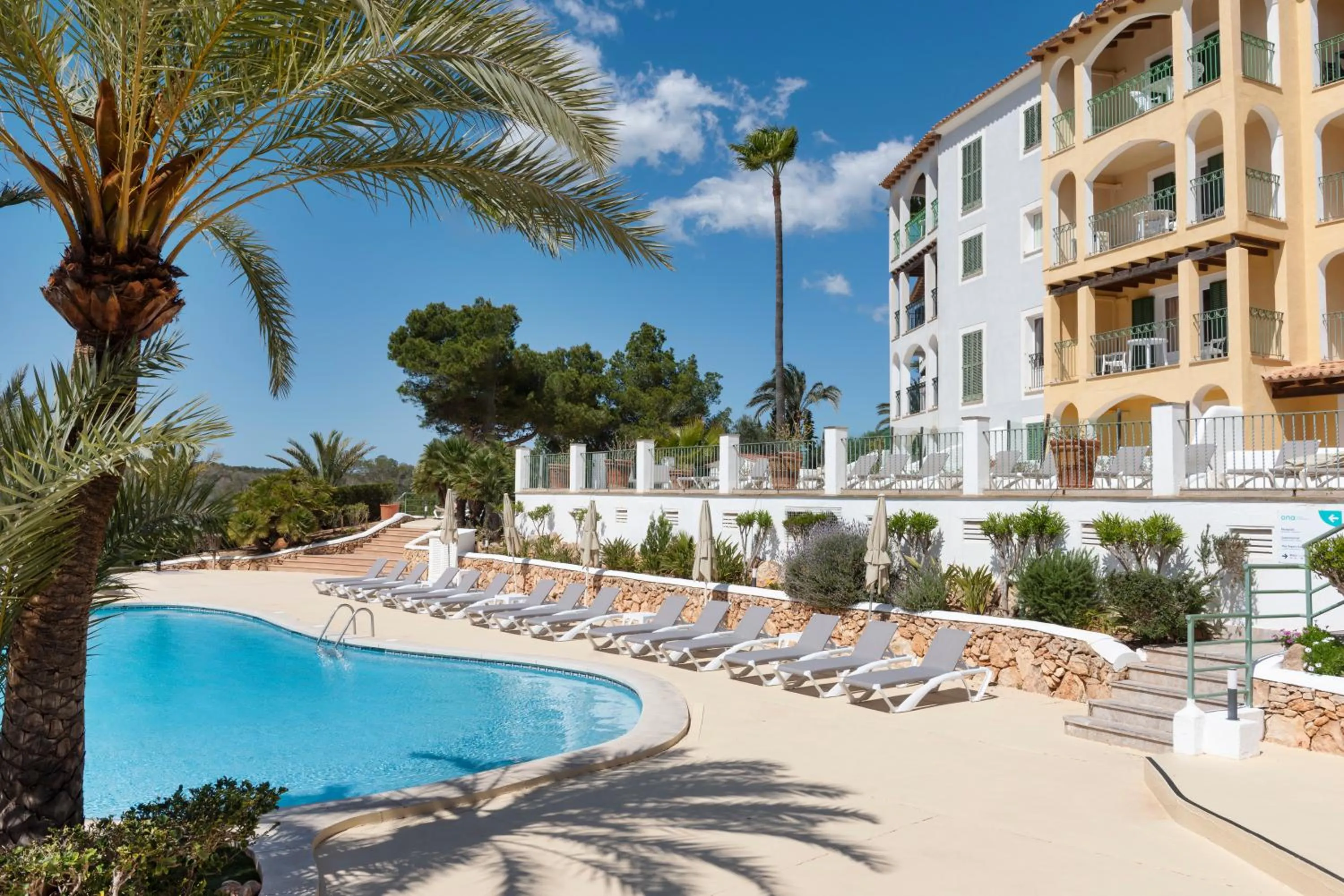 Swimming pool in Aparthotel Ona Cala Pi Club