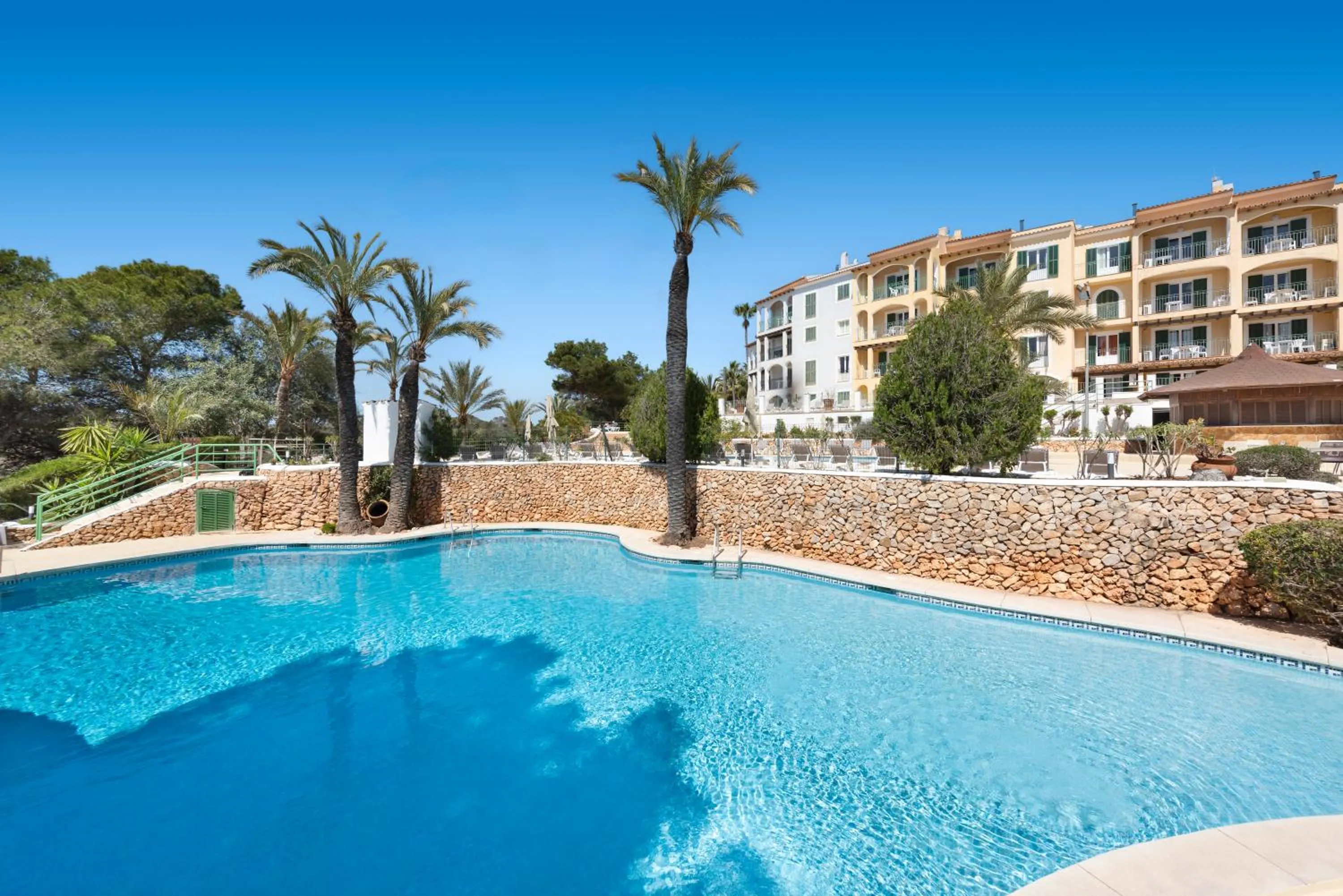Swimming pool in Aparthotel Ona Cala Pi Club