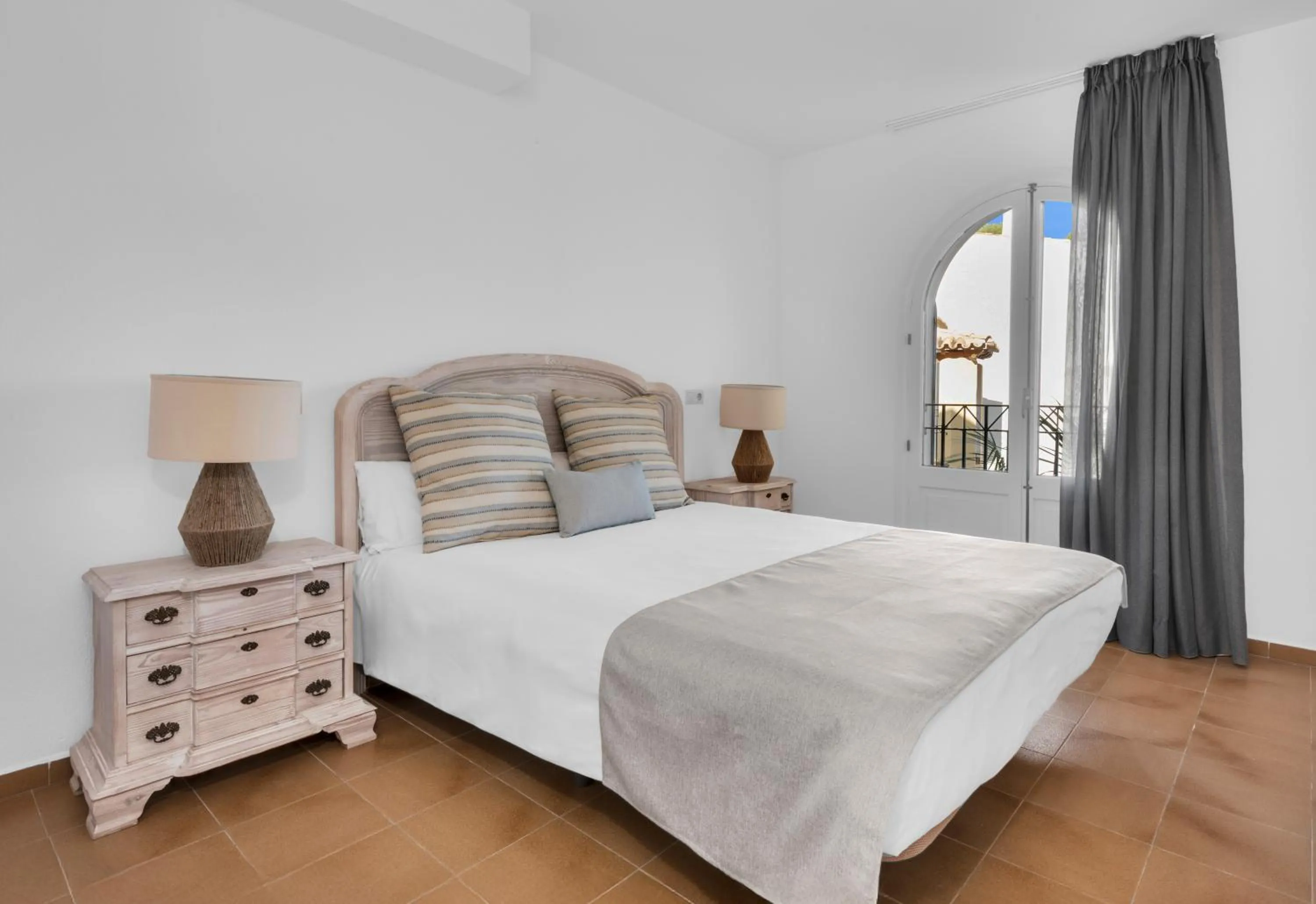 Bedroom, Bed in Aparthotel Ona Cala Pi Club