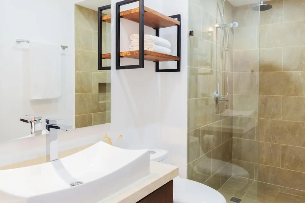 ZAAZIL, JUNGLE VIEW & GREAT POOL 100MB FIBER WIFI!