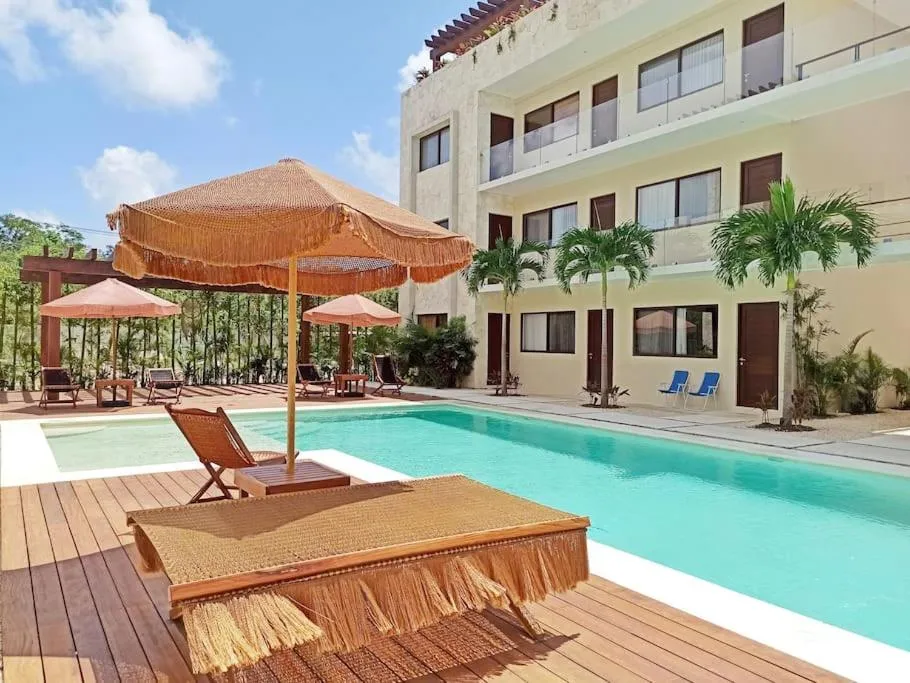 ZAAZIL, JUNGLE VIEW & GREAT POOL 100MB FIBER WIFI!