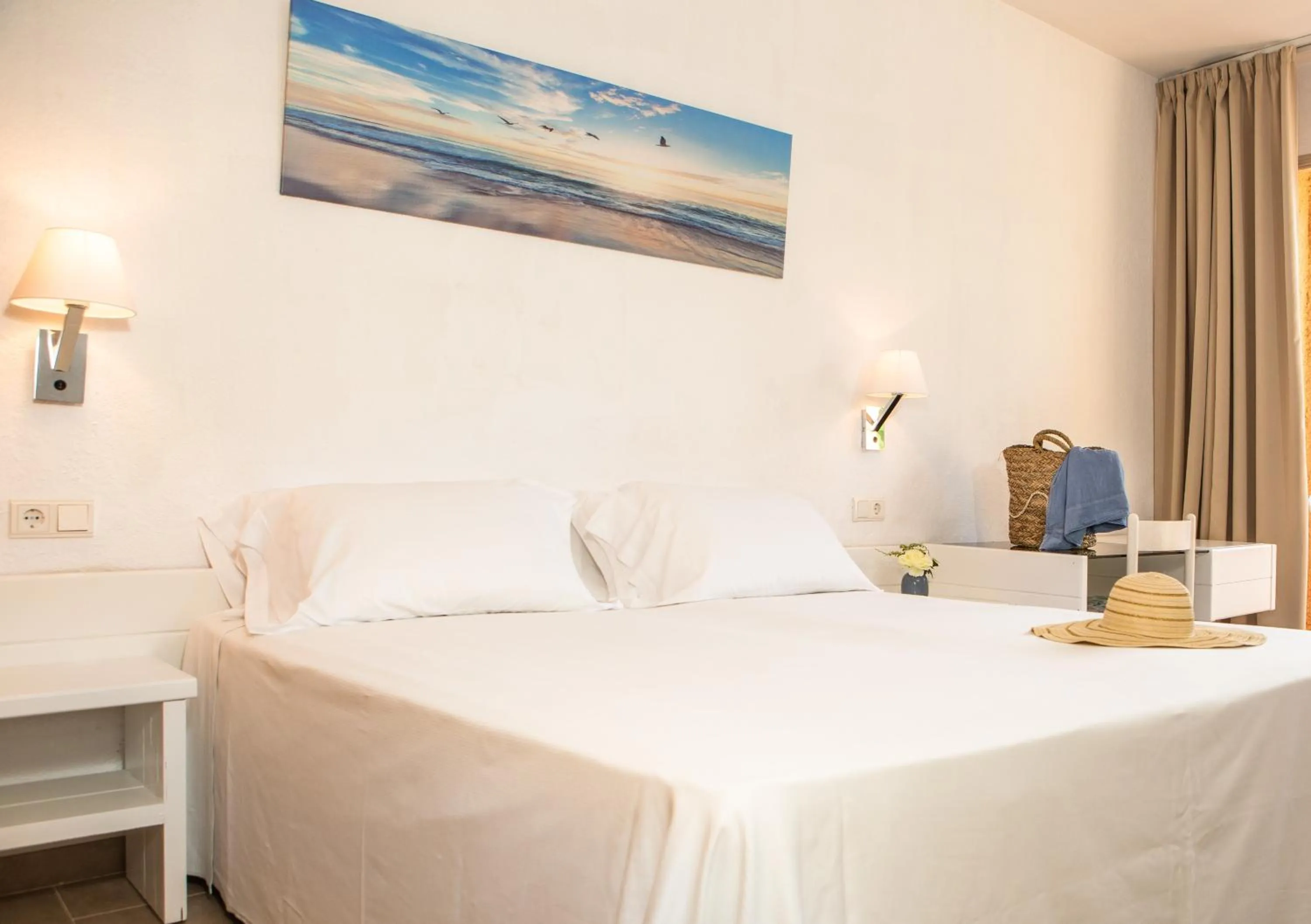 Bed in RVHotels Golf Costa Brava