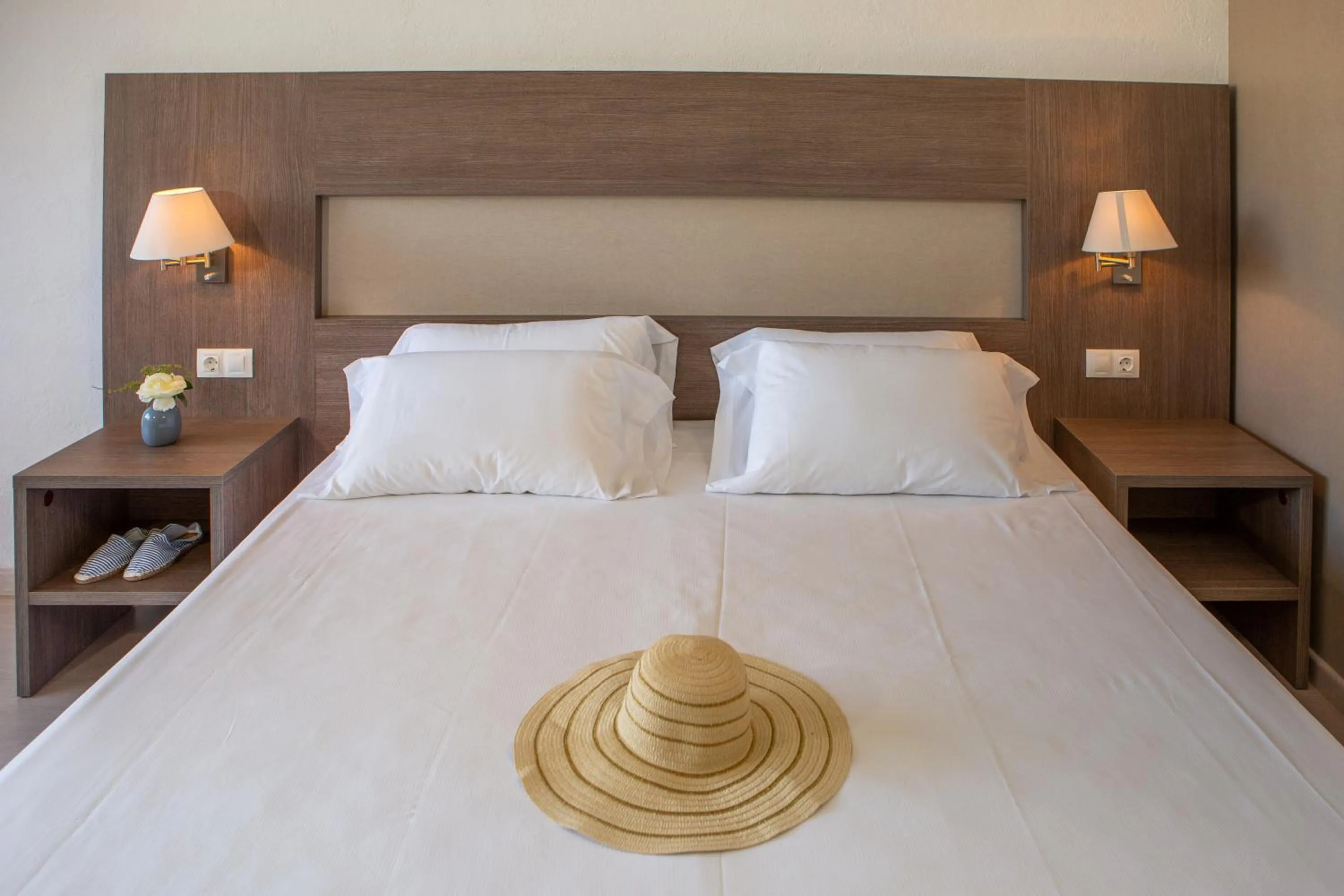 Bed in RVHotels Golf Costa Brava