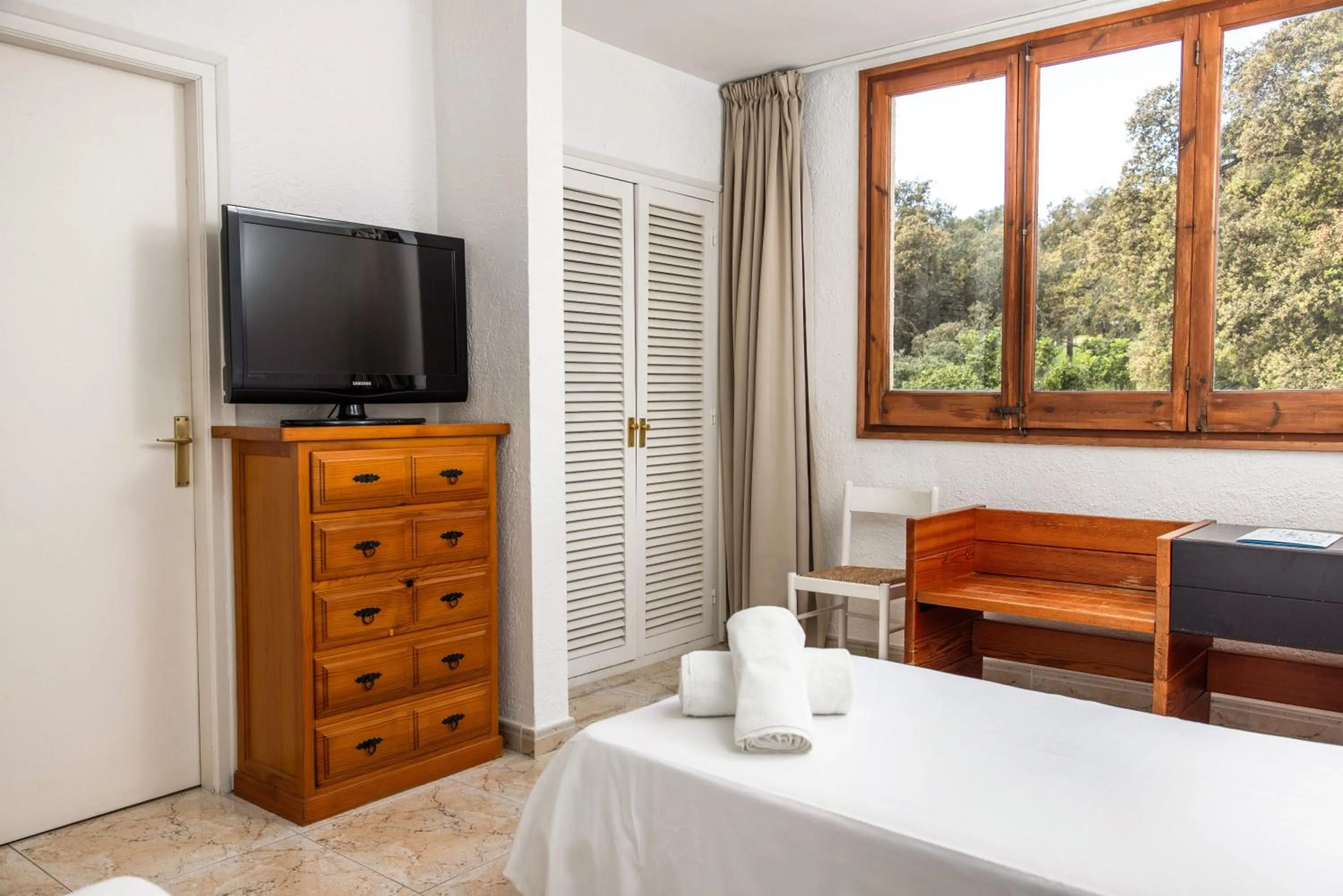 Bedroom, Bed in RVHotels Golf Costa Brava