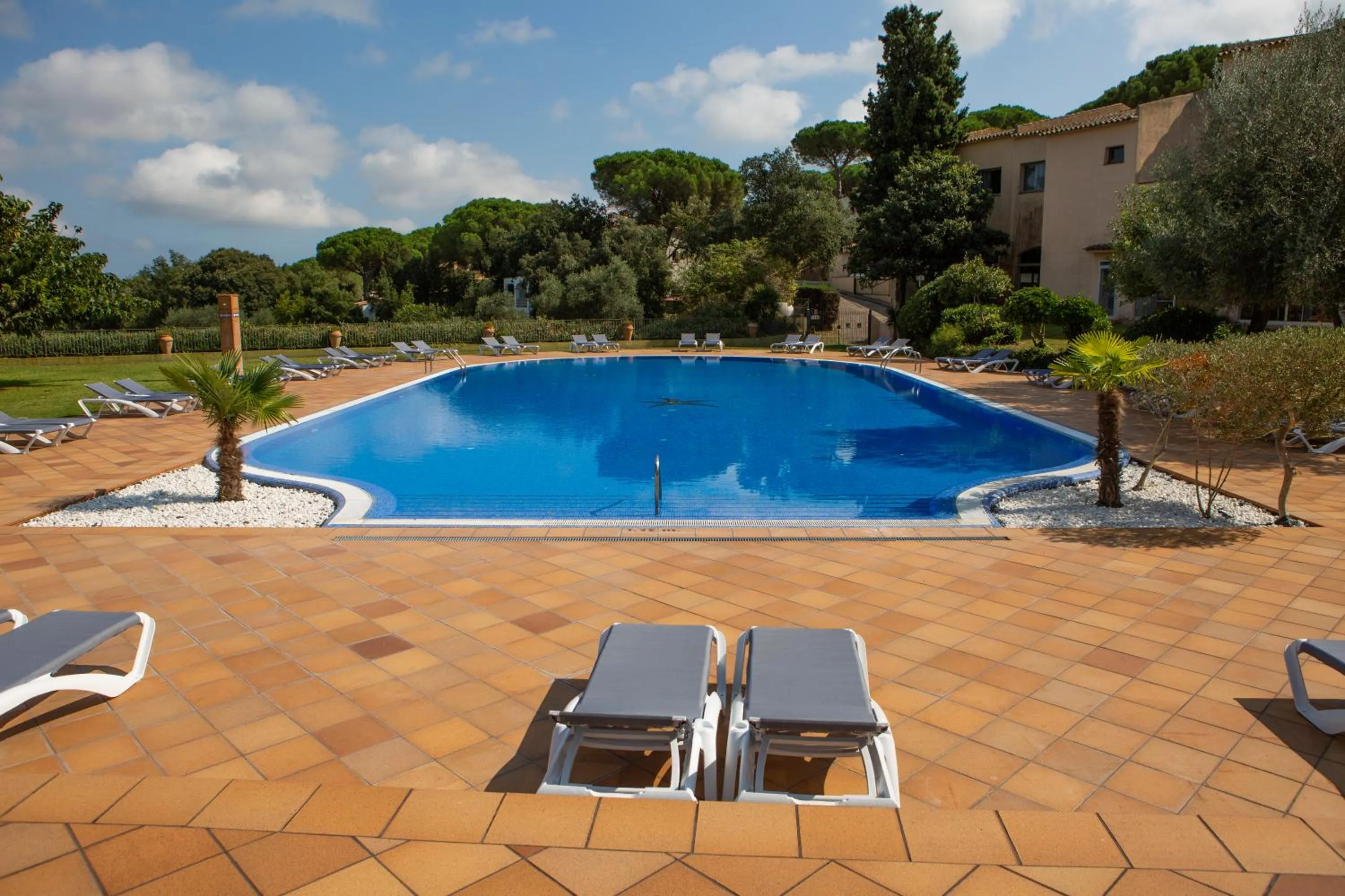 Swimming pool in RVHotels Golf Costa Brava
