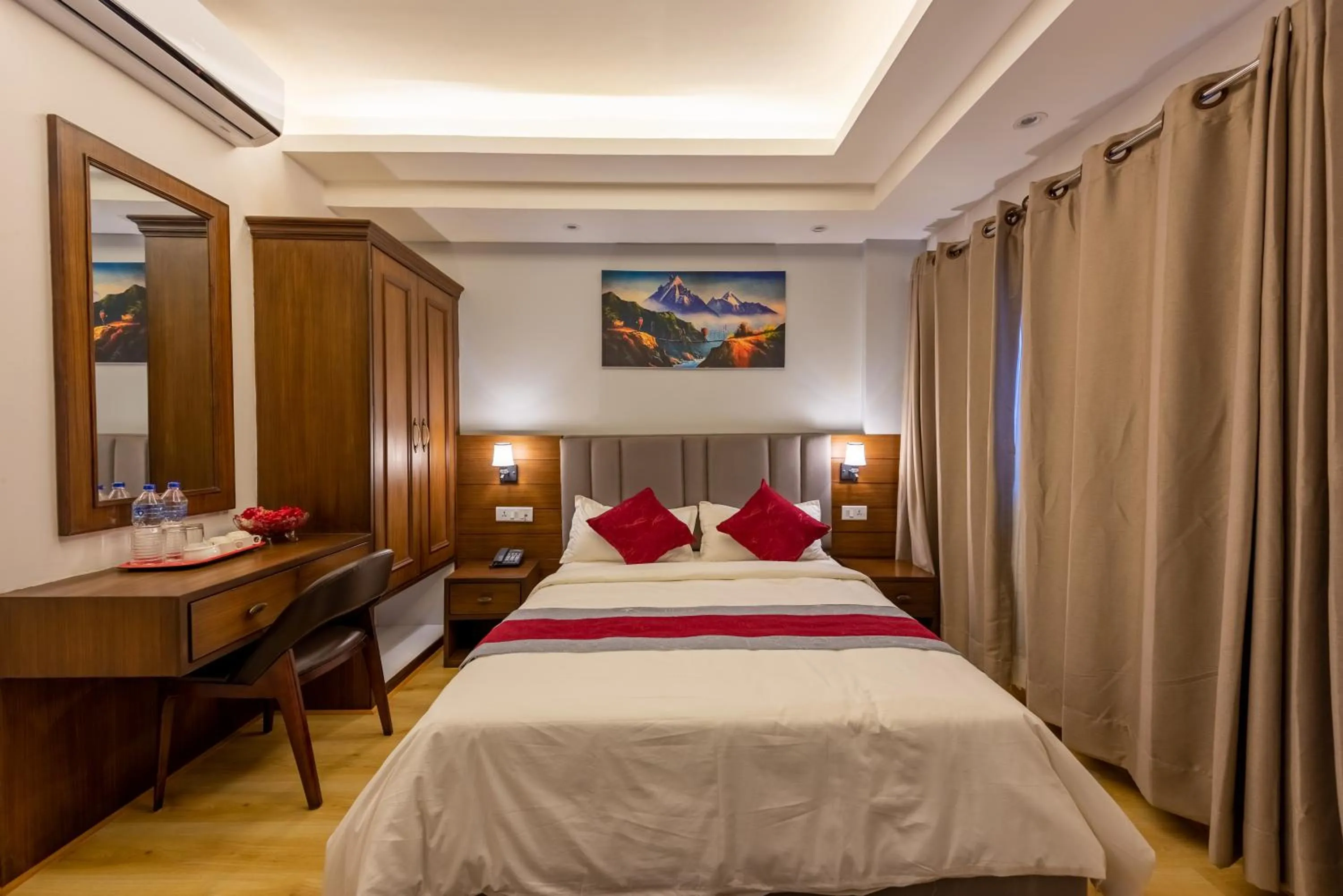 Bedroom, Bed in Hotel Ama-La, Thamel, Kathmandu