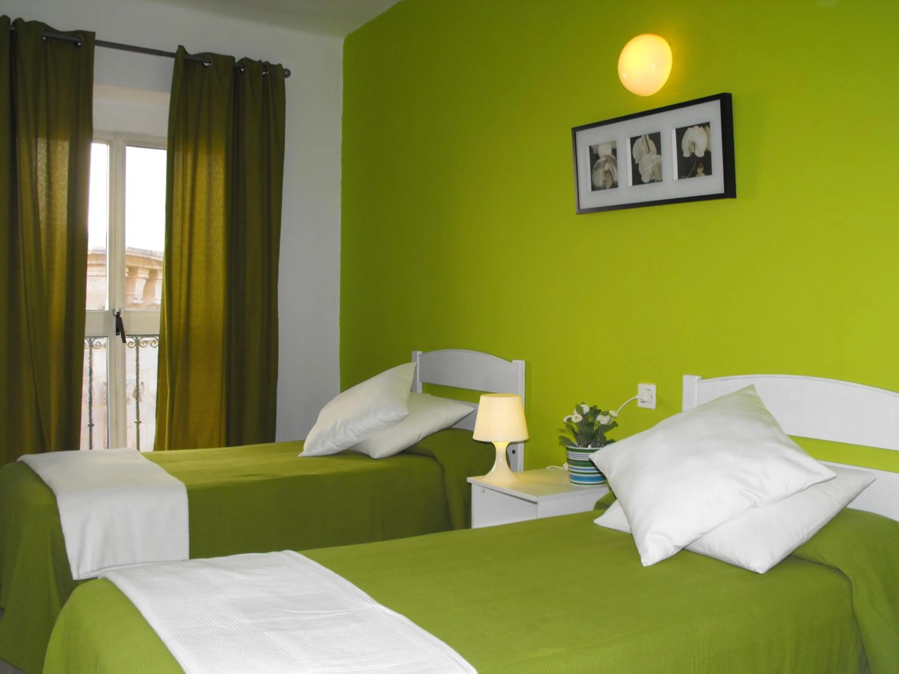 Bed in Hostal Santa Catalina