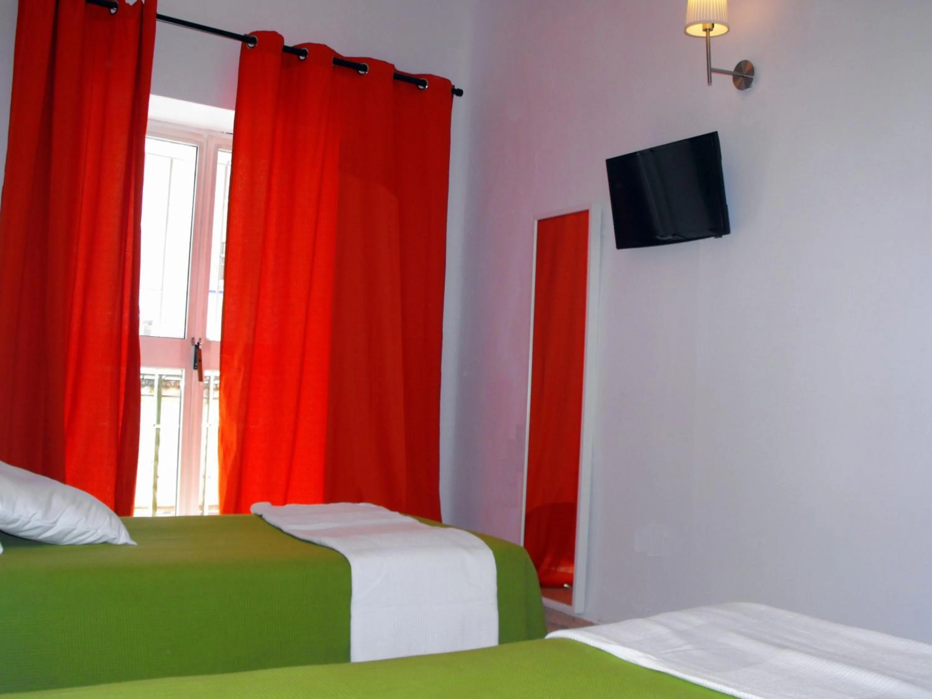 Balcony/Terrace, Bed in Hostal Santa Catalina