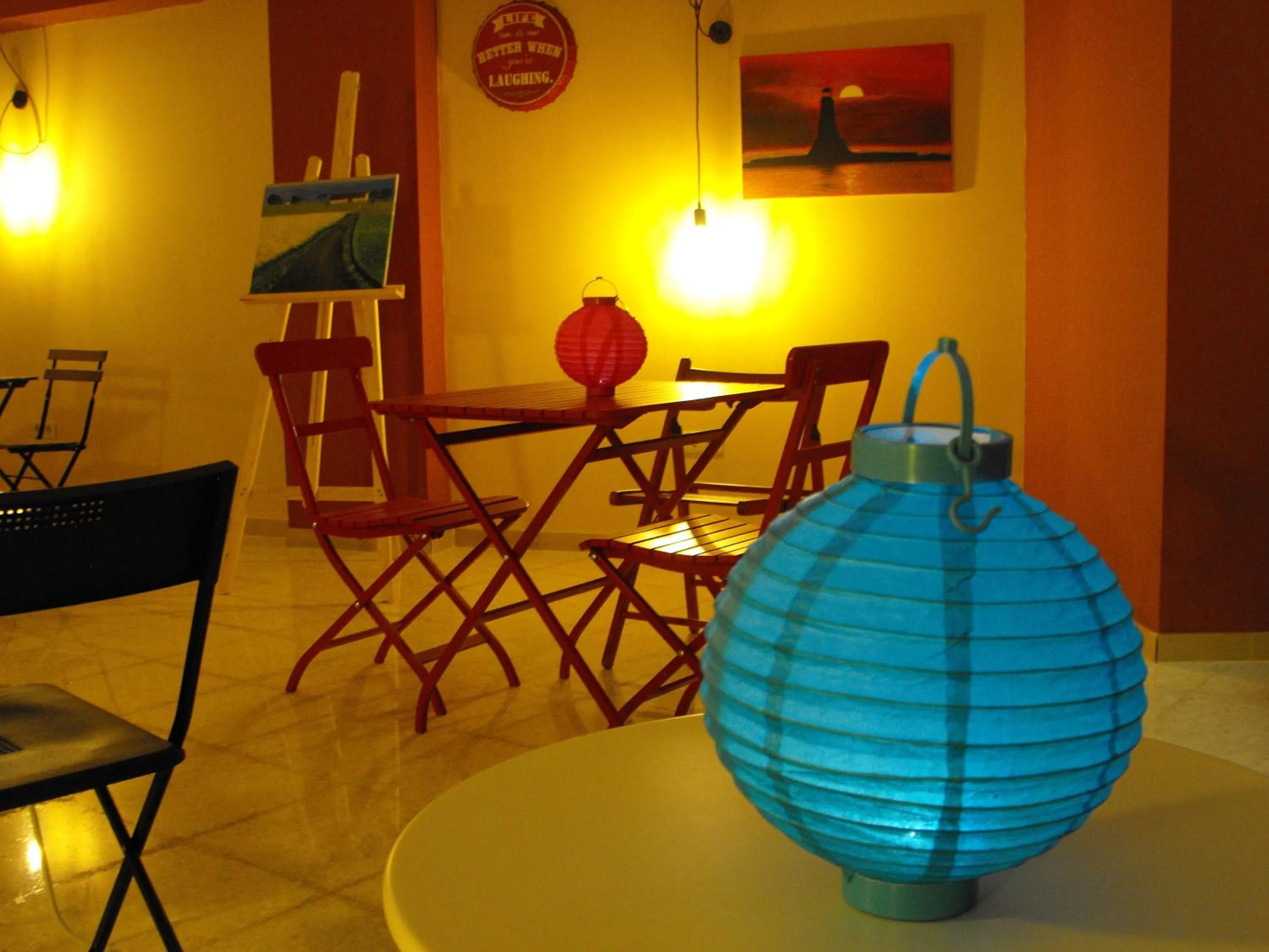 Communal lounge/ TV room in Hostal Santa Catalina