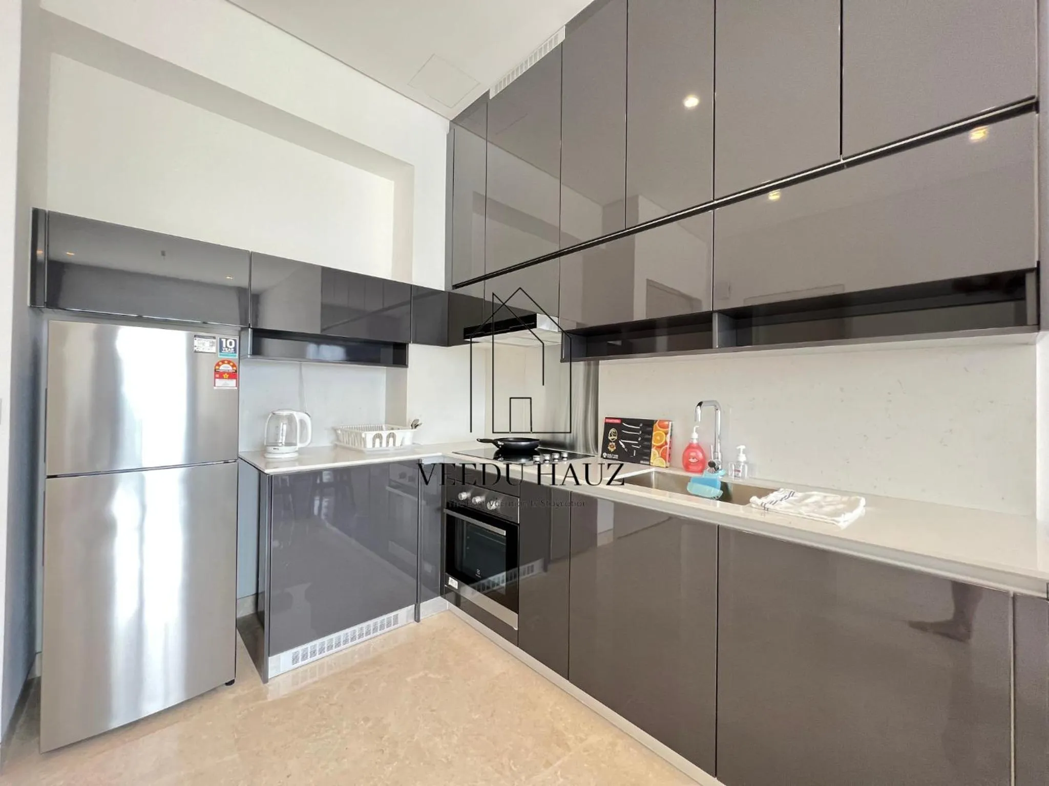 Kitchen or kitchenette in Lucentia Residences BBCC at Lalaport Kuala Lumpur by Veedu Hauz