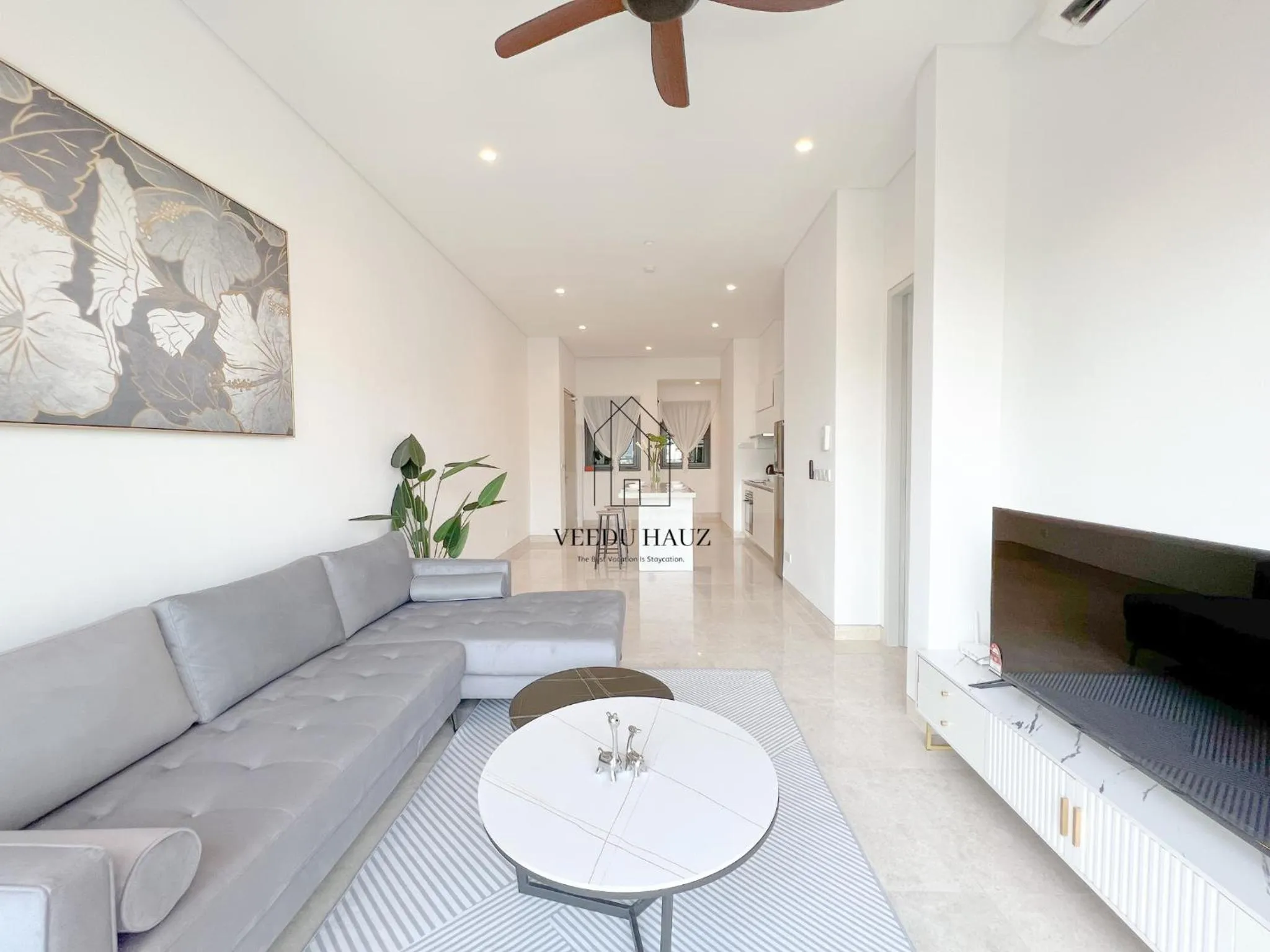 Living room in Lucentia Residences BBCC at Lalaport Kuala Lumpur by Veedu Hauz