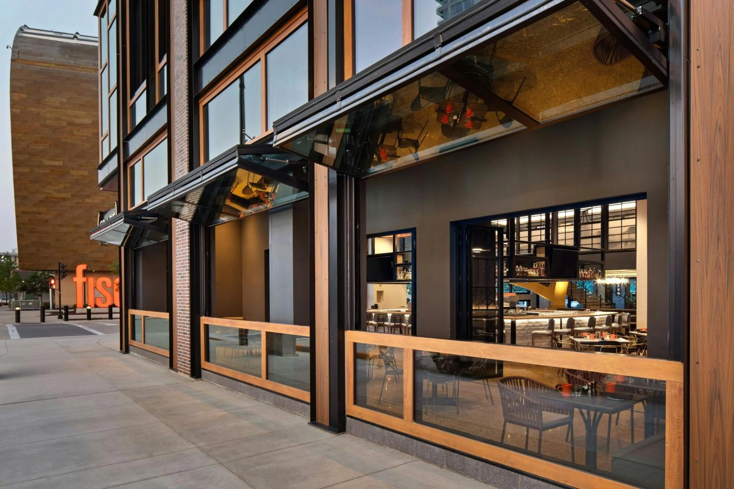 Restaurant/places to eat in The Trade, Autograph Collection