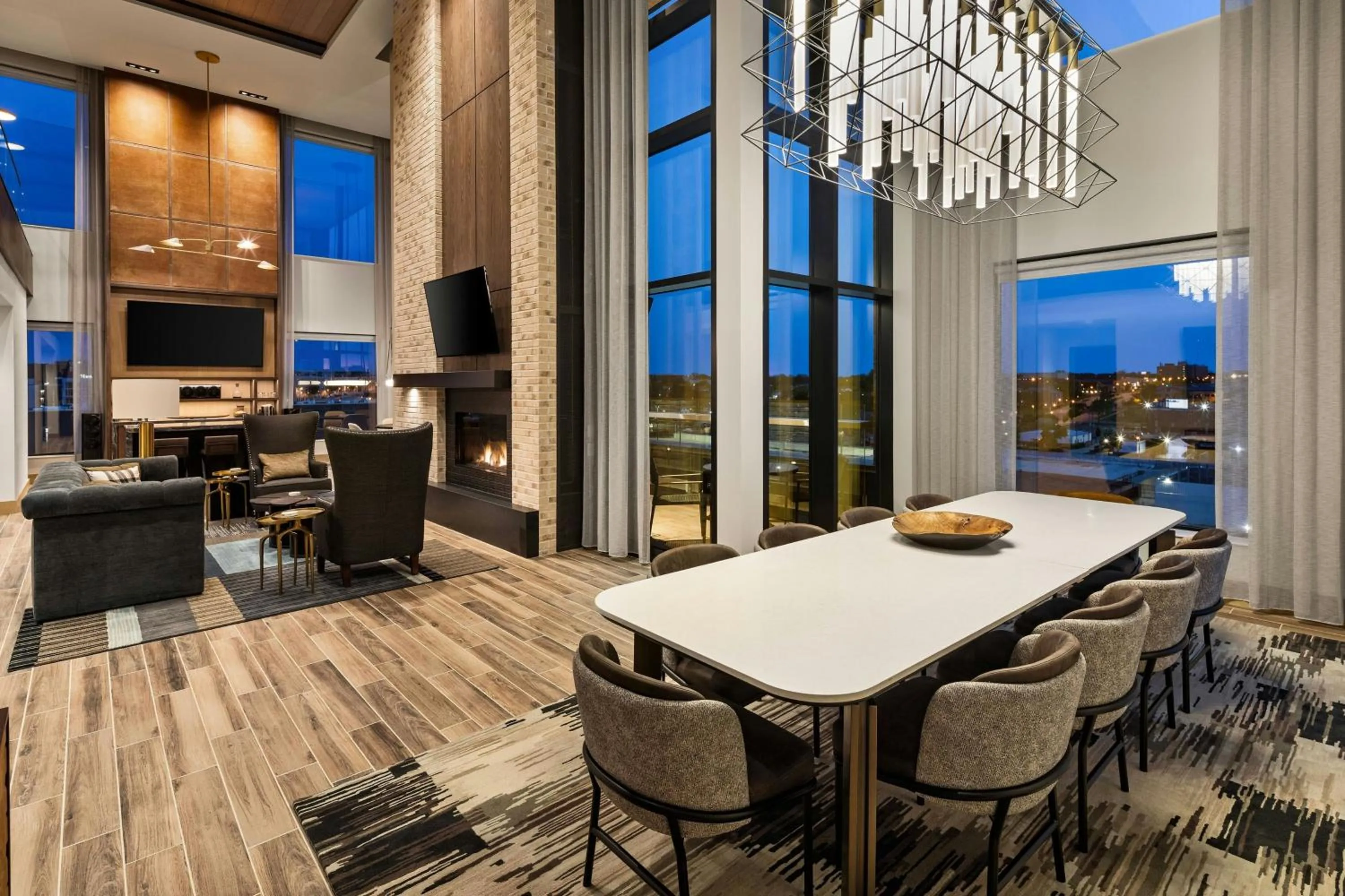 Photo of the whole room in The Trade, Autograph Collection