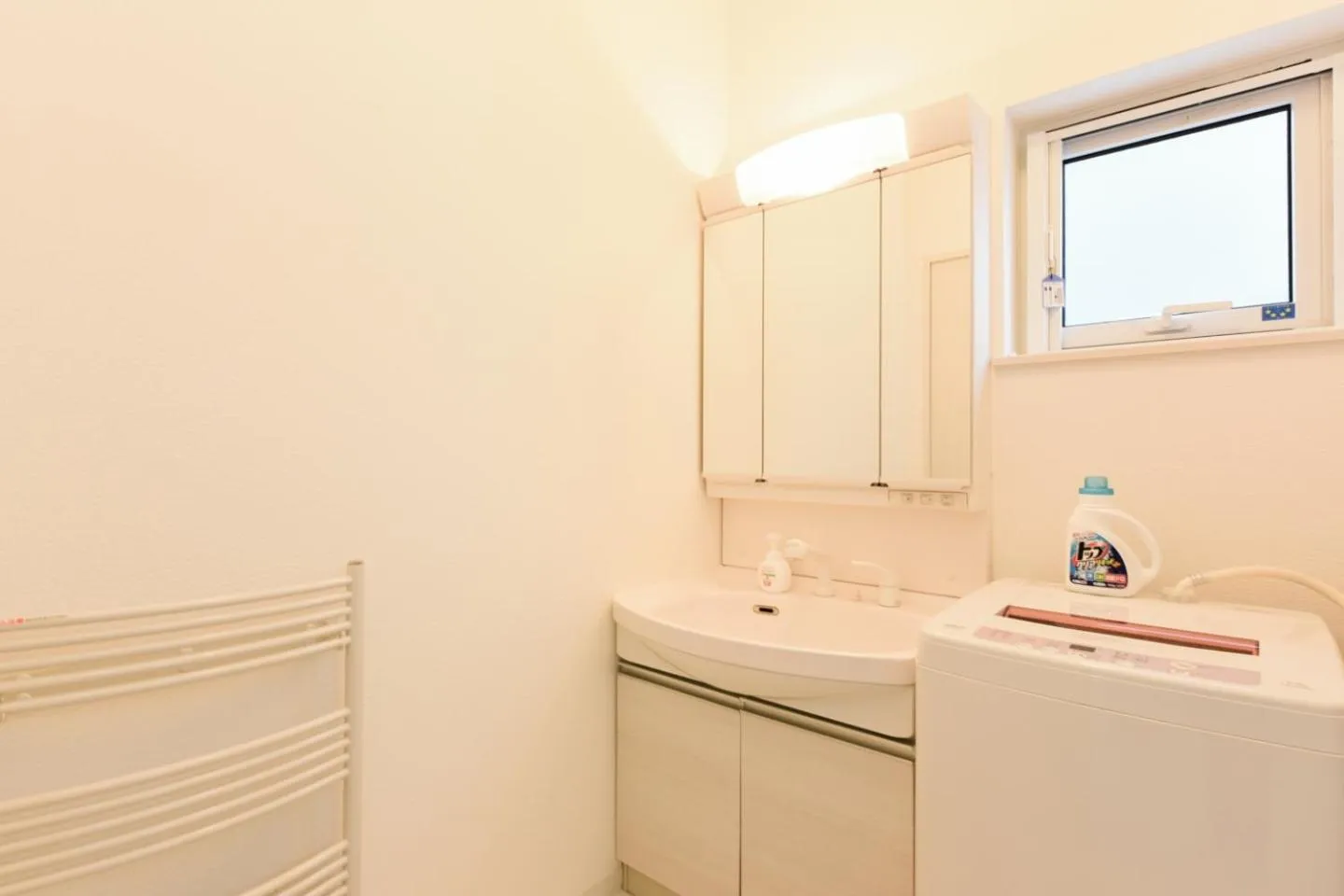 washing machine in S12 HOTEL