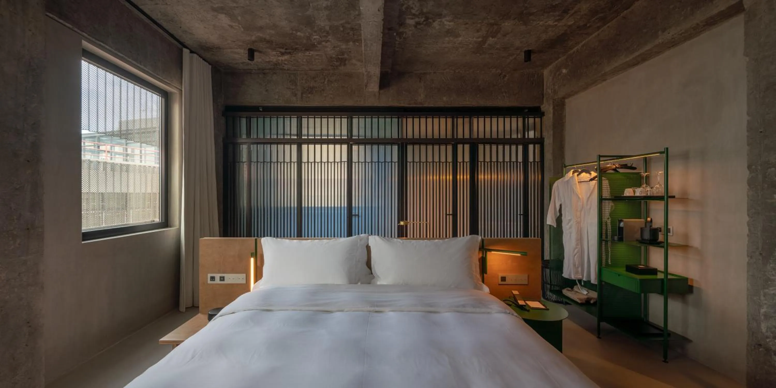 Photo of the whole room, Bed in Jiangnan House Nantou