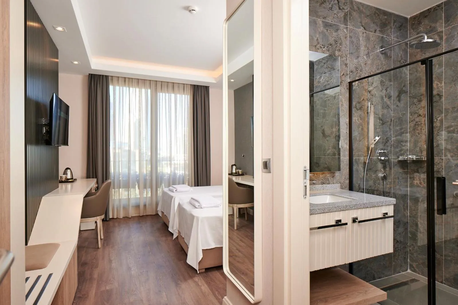 Photo of the whole room, Bed in Livinton İstanbul Ataşehir