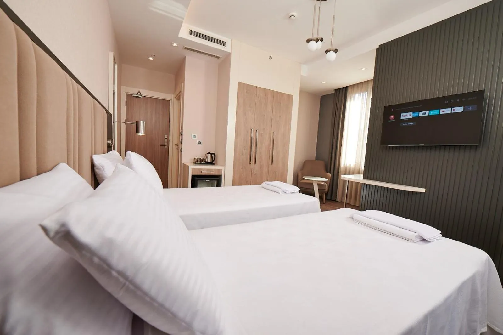 Decorative detail, Bed in Livinton İstanbul Ataşehir