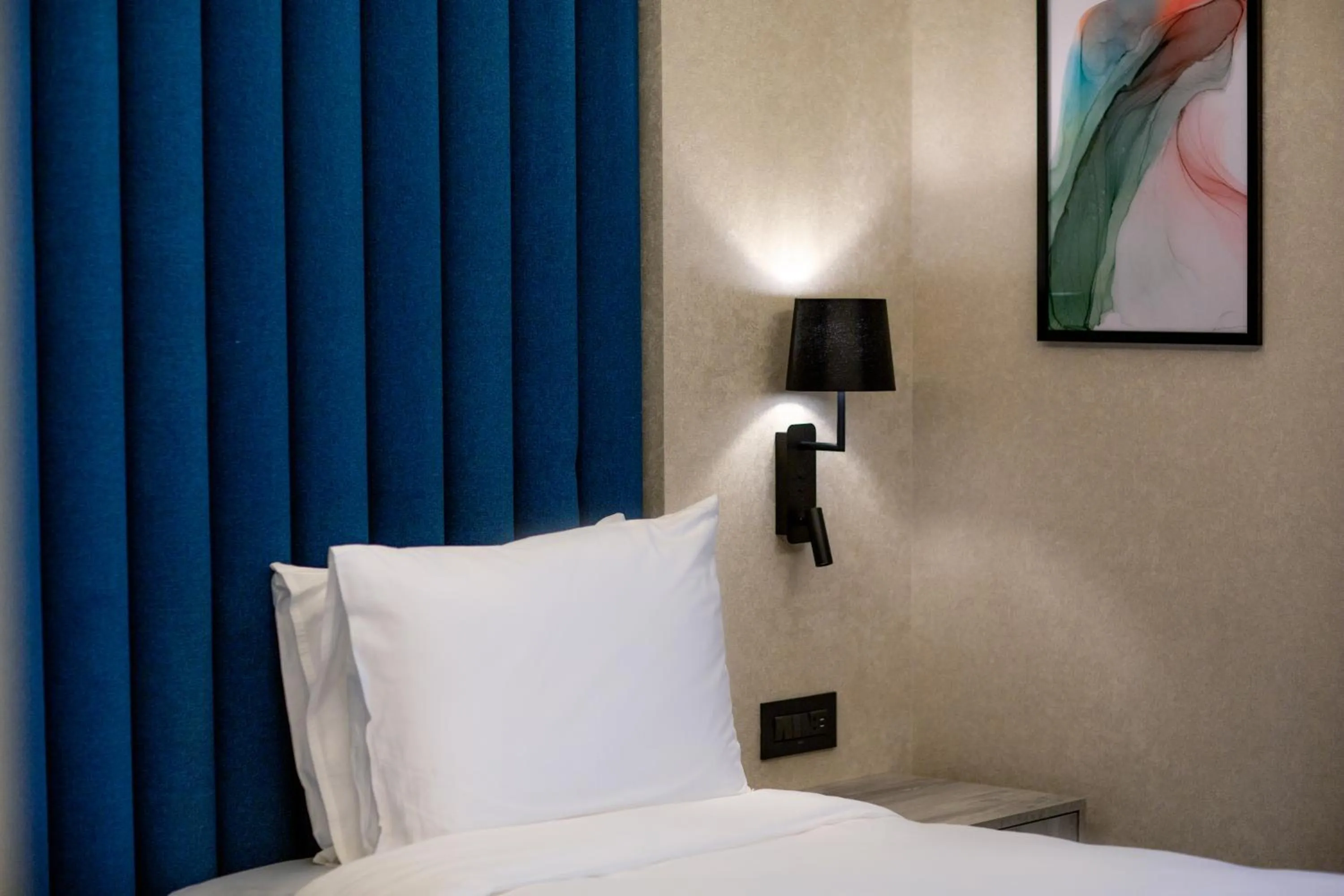 Bed in Wyndham Garden Baku