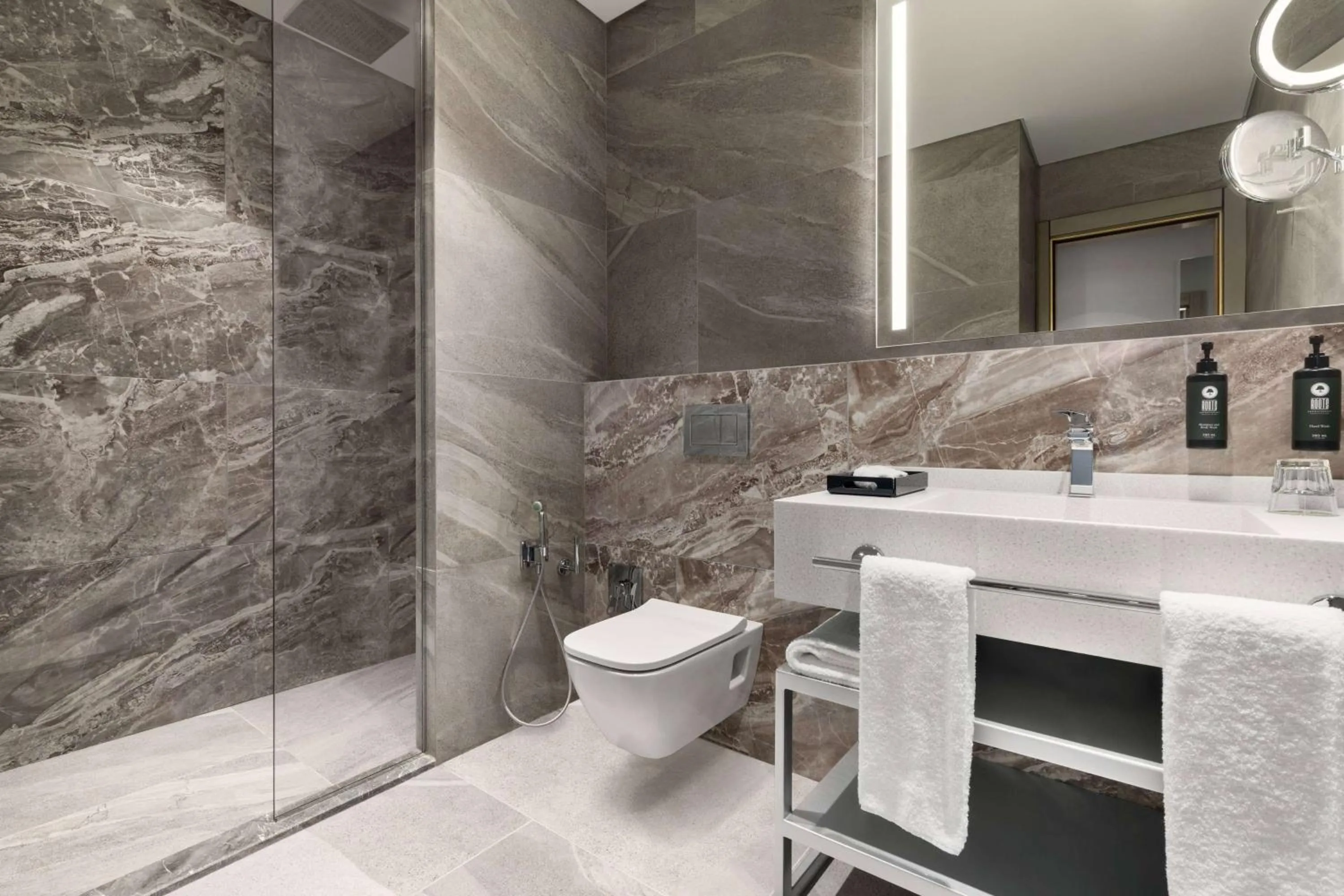 TV and multimedia in Wyndham Garden Baku