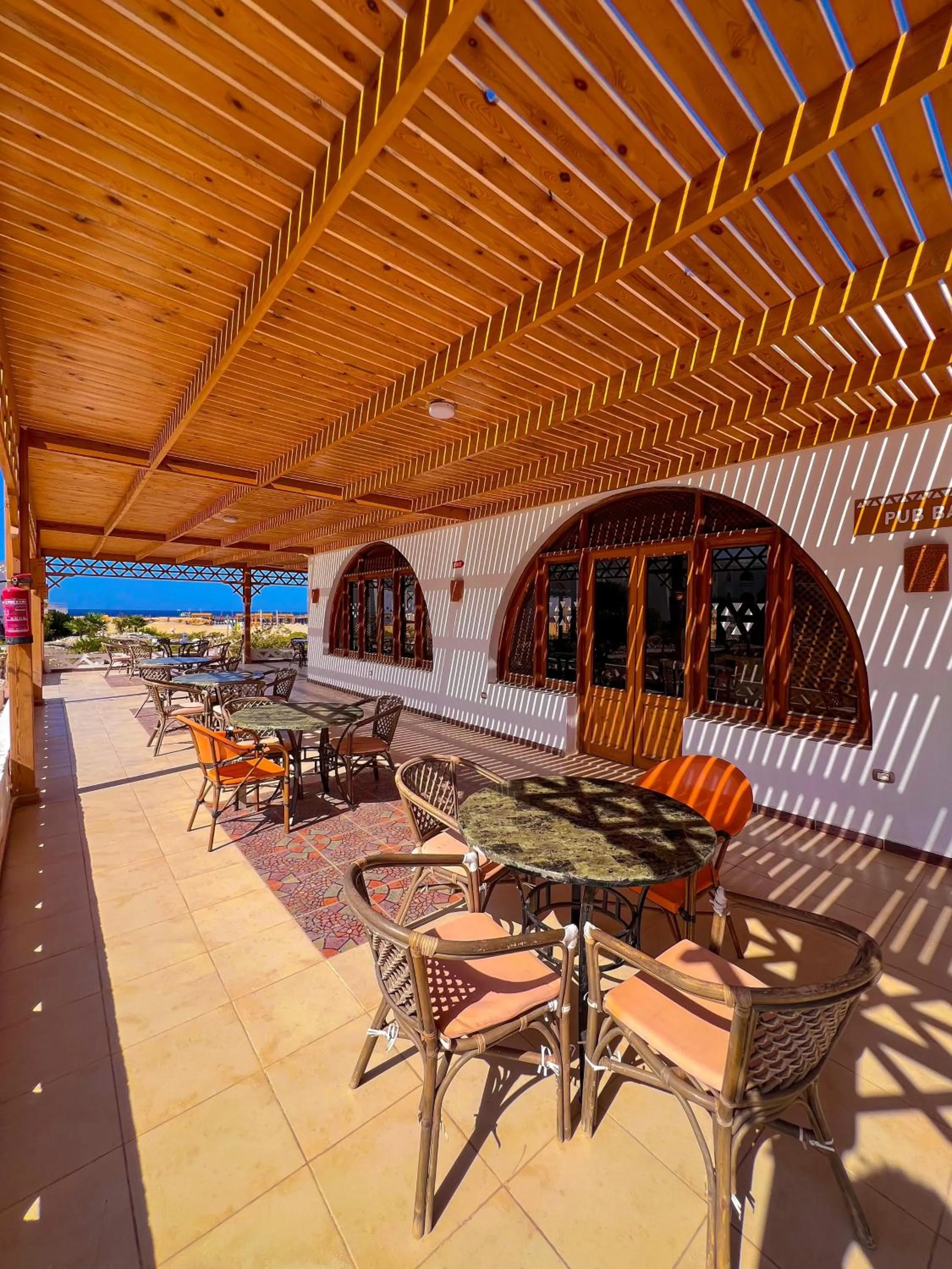 Restaurant/places to eat in Beach safari nubian resort