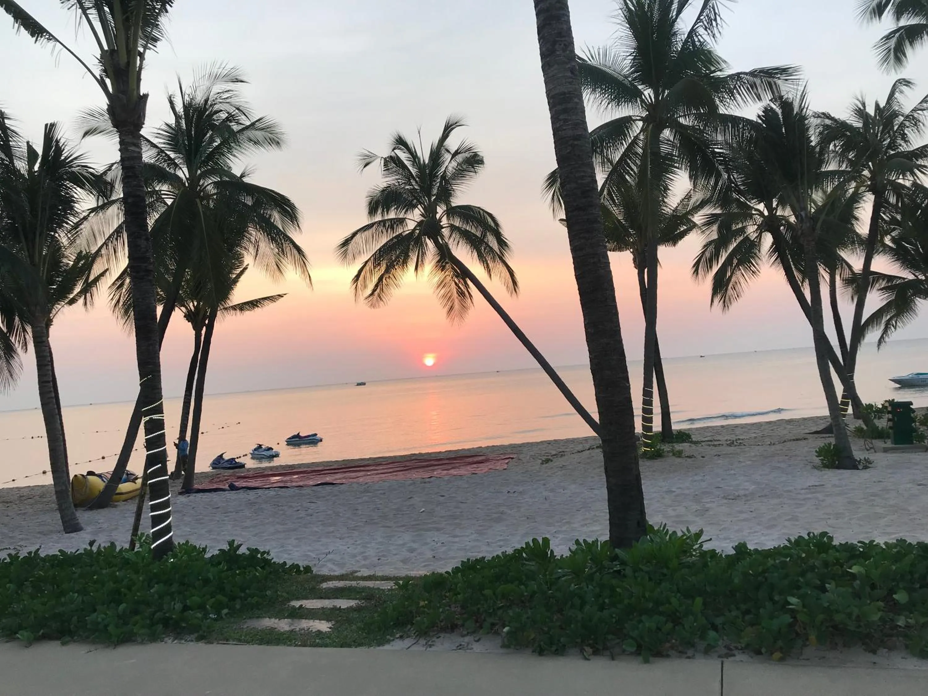 Beach in Kalia Hotel