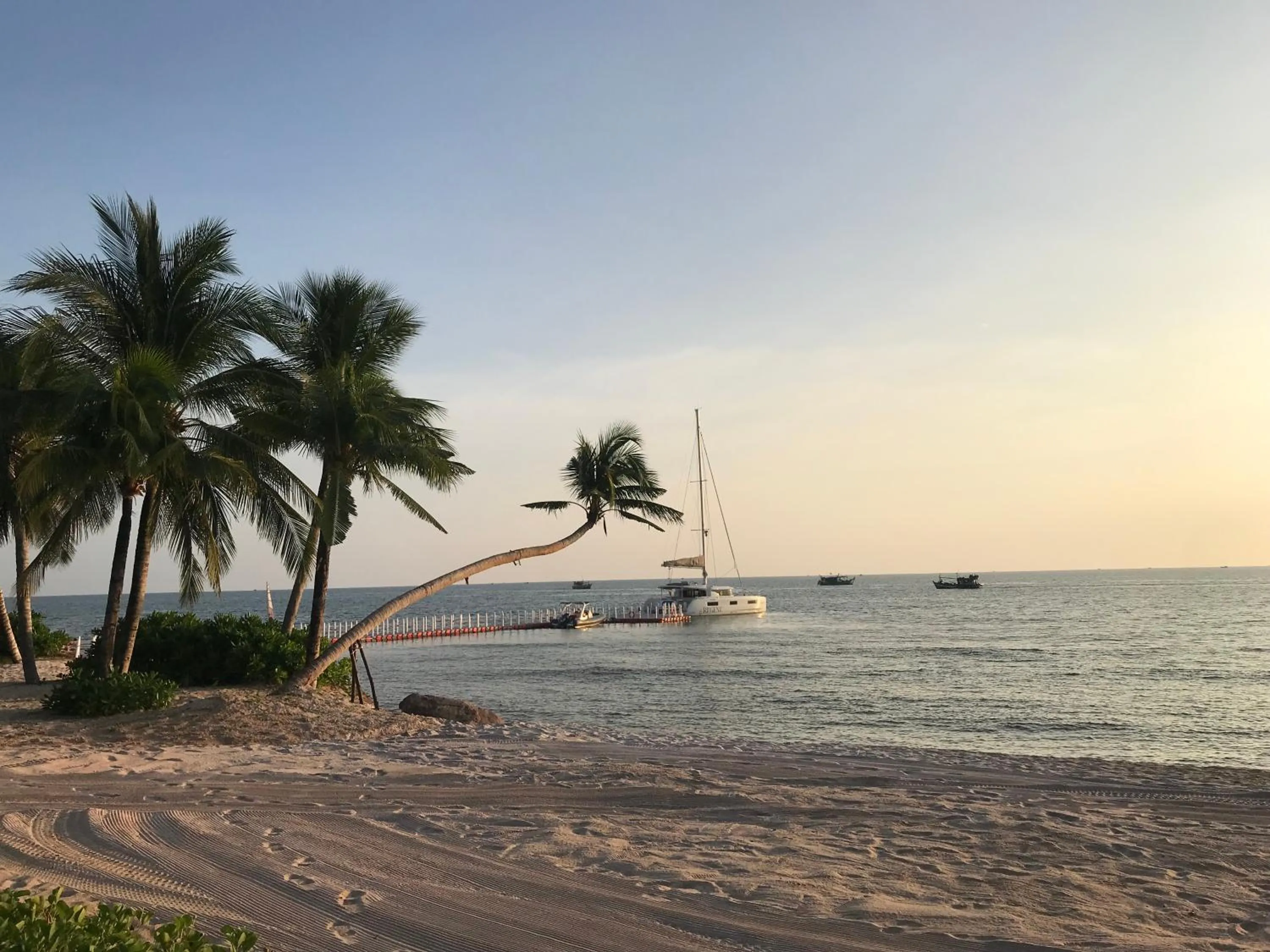Beach in Kalia Hotel