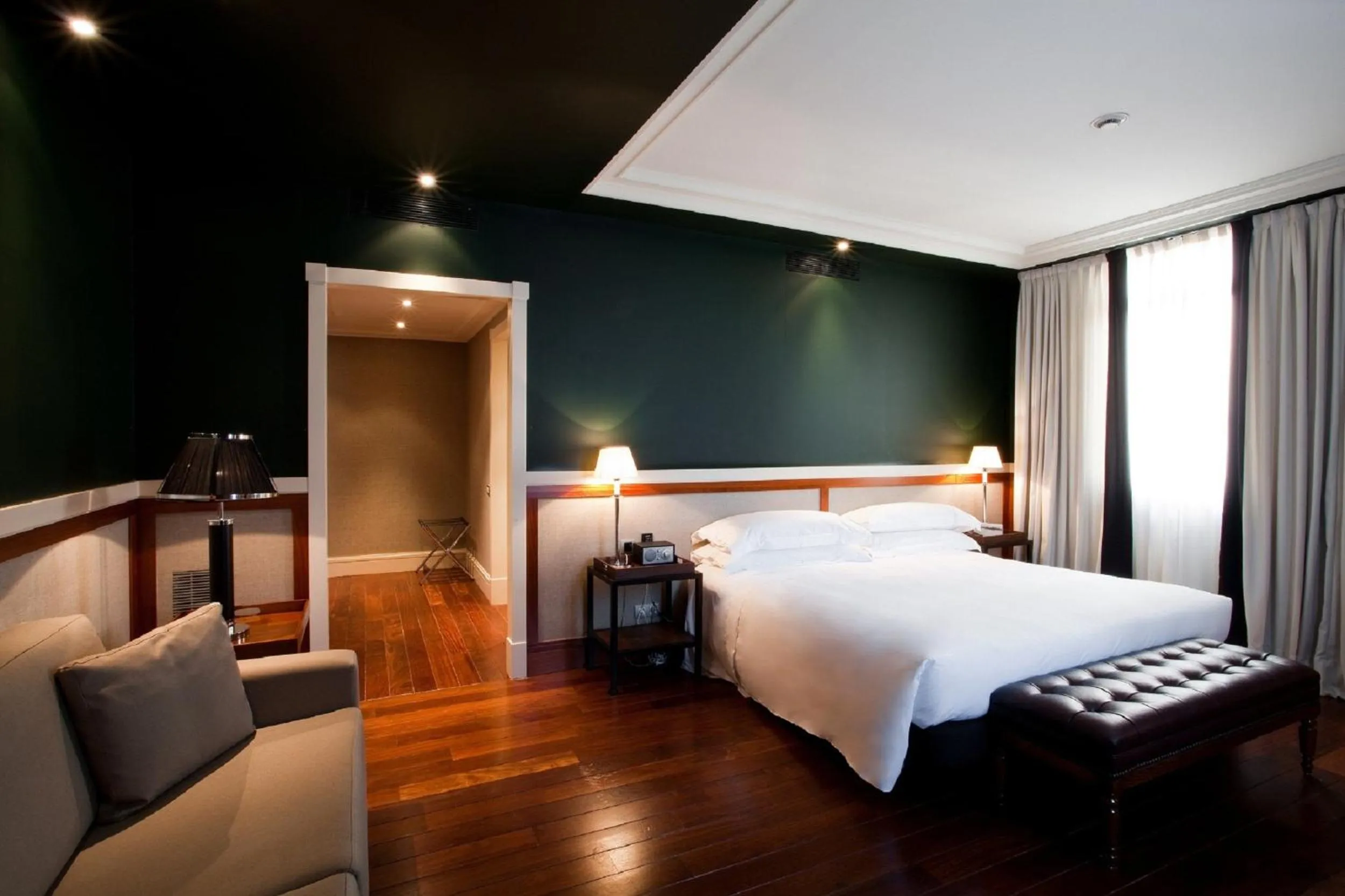 Bedroom, Bed in Hotel 1898