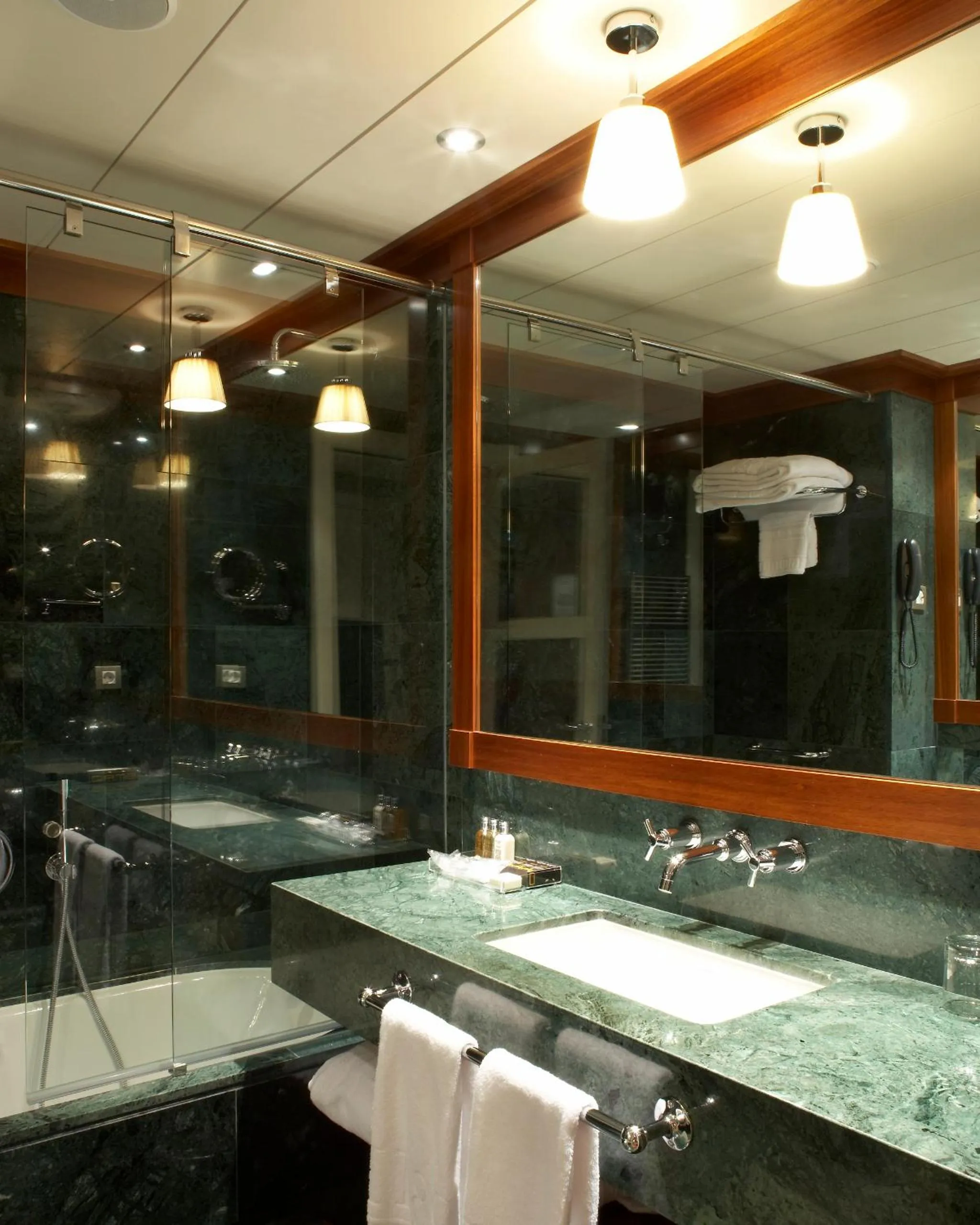 Bathroom in Hotel 1898